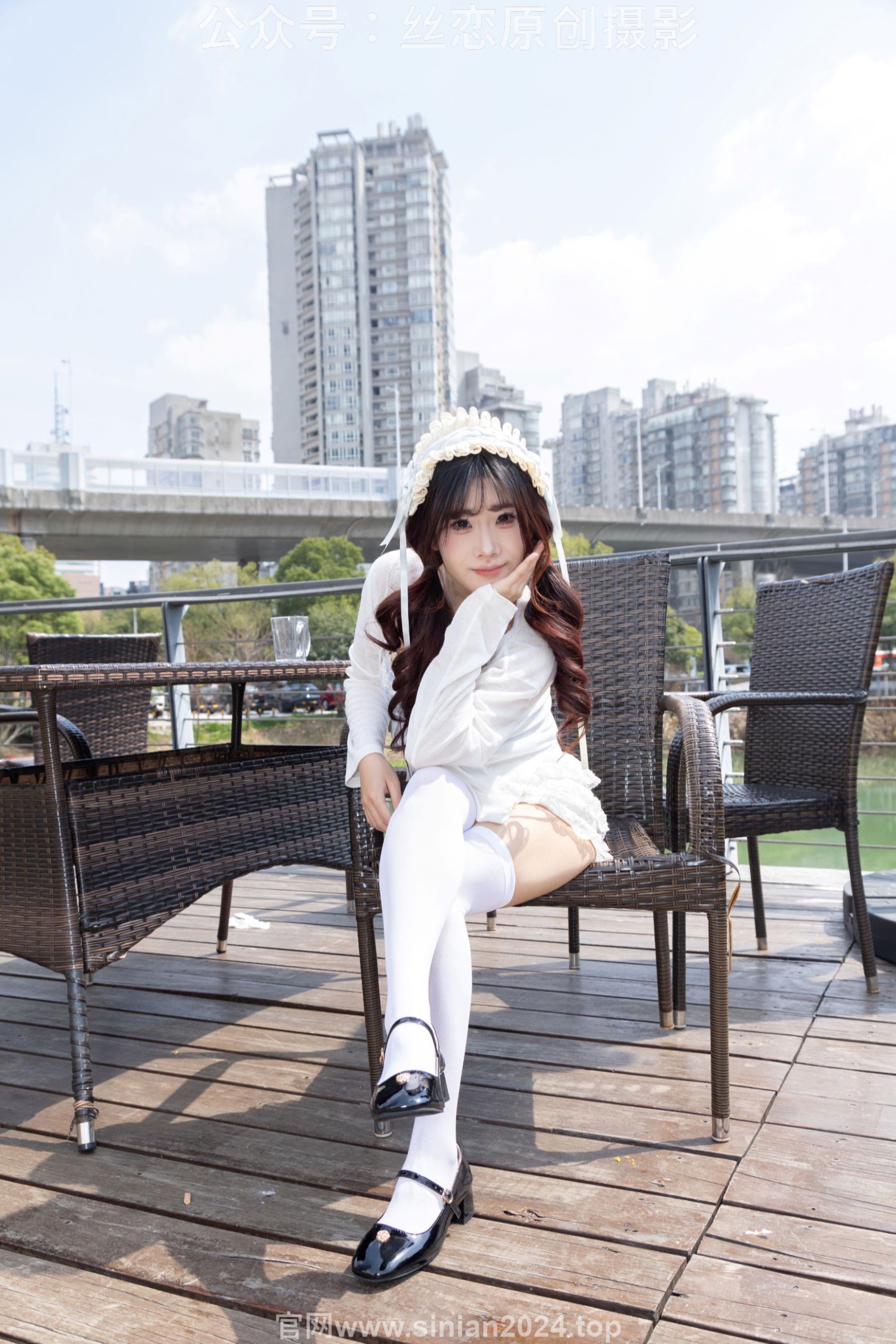 丝恋摄影 No.007 小梦 - 白色JK 超短裙 白色丝袜 黑色皮鞋/(285P)