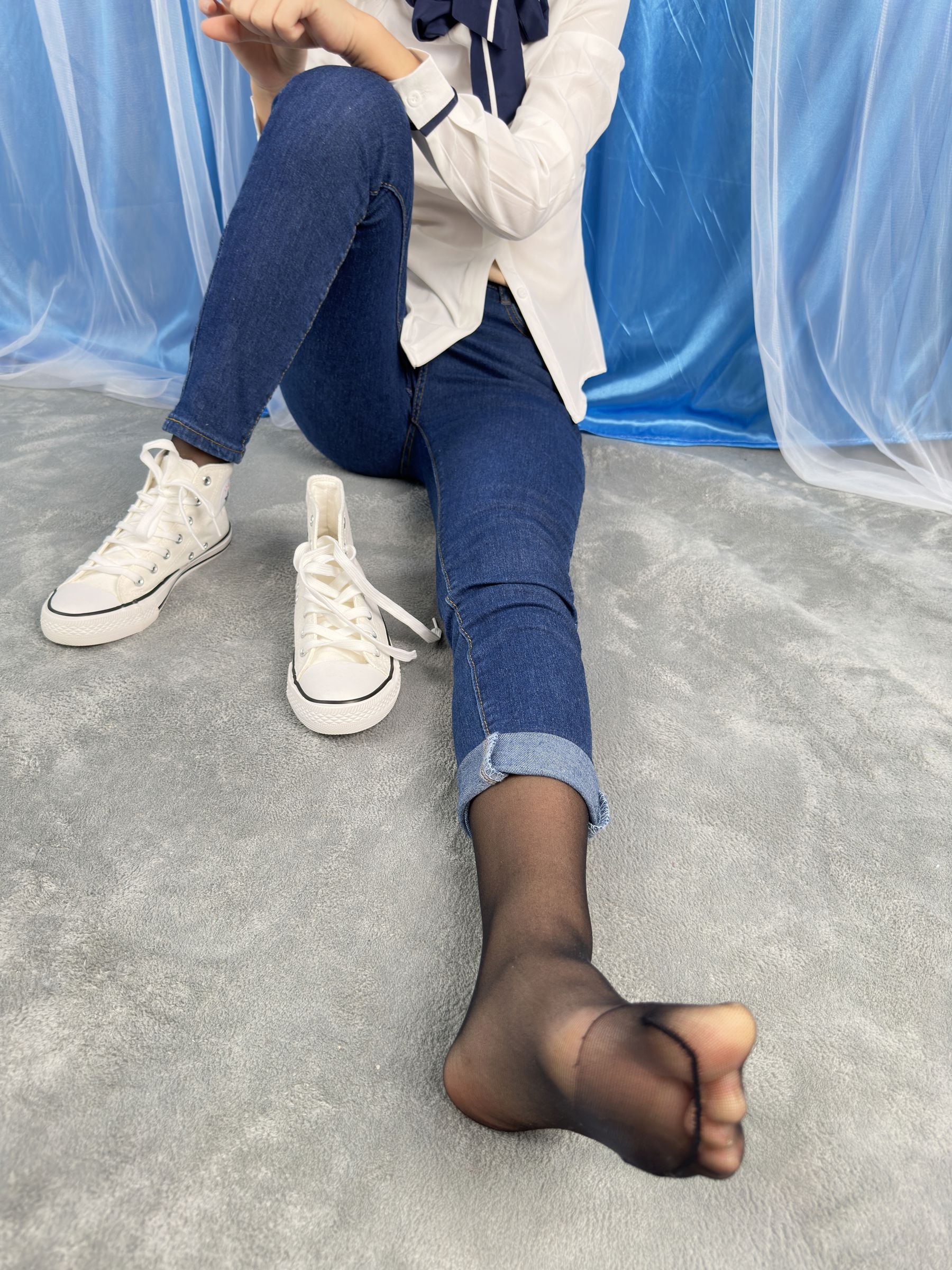 三禾摄影 No.024 牛仔裤里丝 帆布鞋 高跟/(201P)