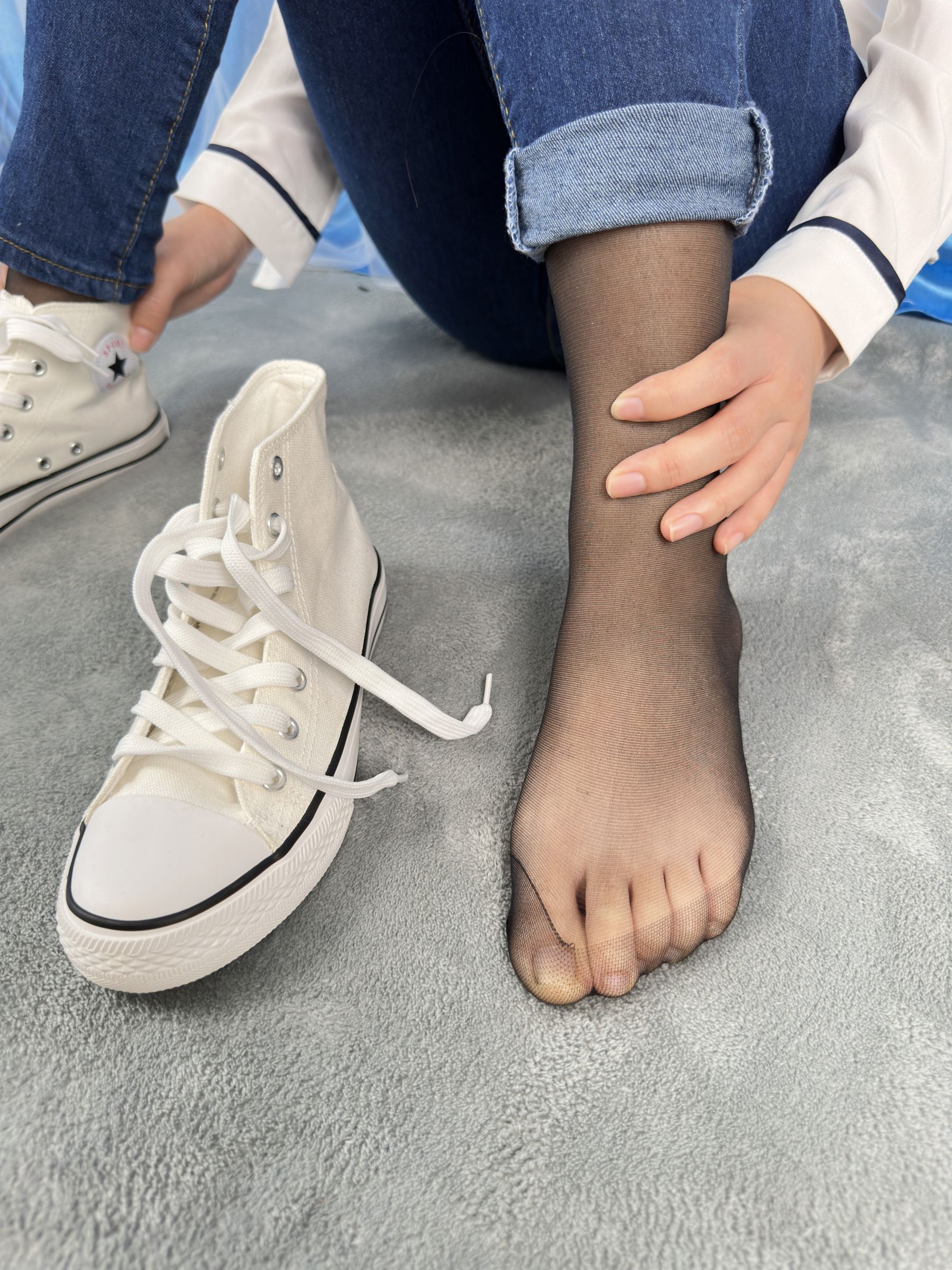 三禾摄影 No.024 牛仔裤里丝 帆布鞋 高跟/(201P)