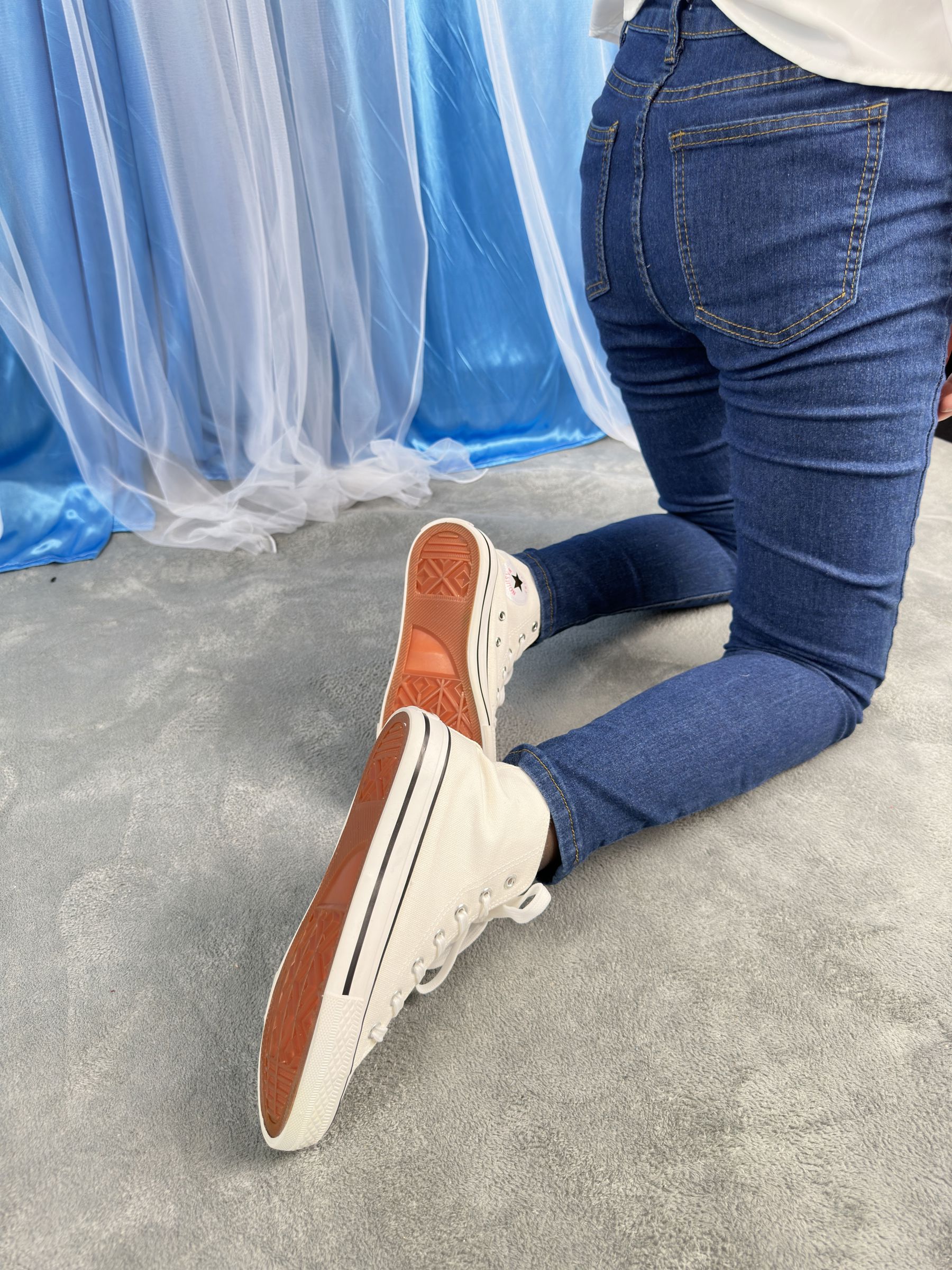 三禾摄影 No.024 牛仔裤里丝 帆布鞋 高跟/(201P)