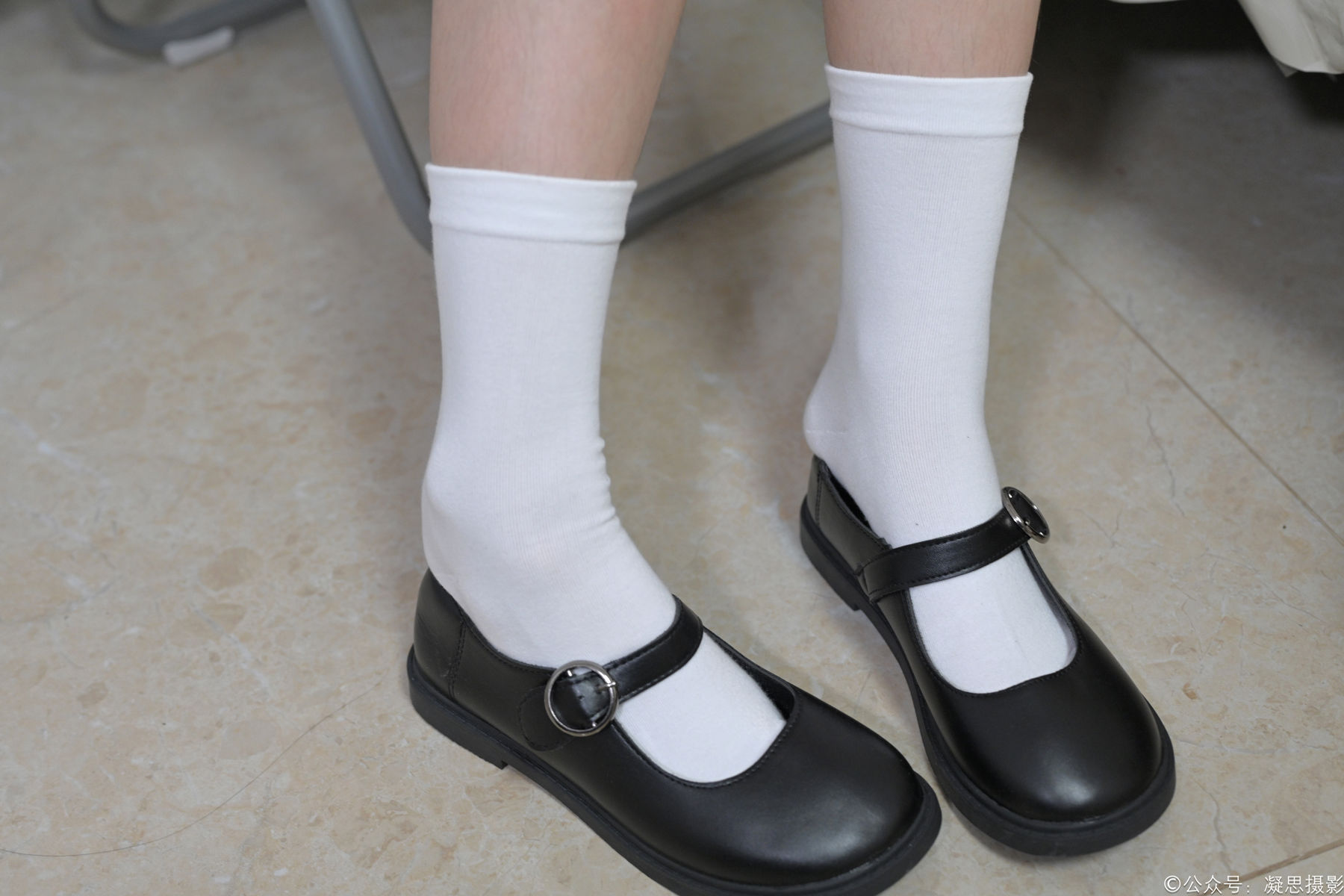 凝思摄影 No.008 铃铃 - 短裙、短白袜、小皮鞋/(158P)
