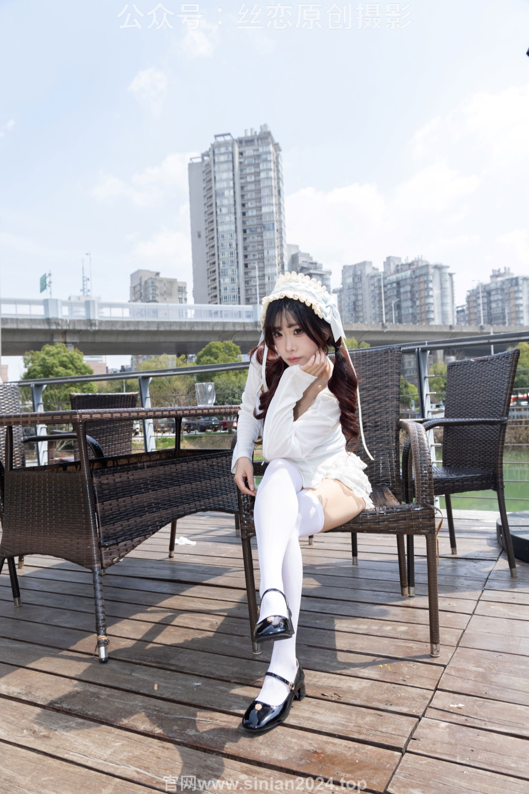 丝恋摄影 No.007 小梦 - 白色JK 超短裙 白色丝袜 黑色皮鞋/(285P)