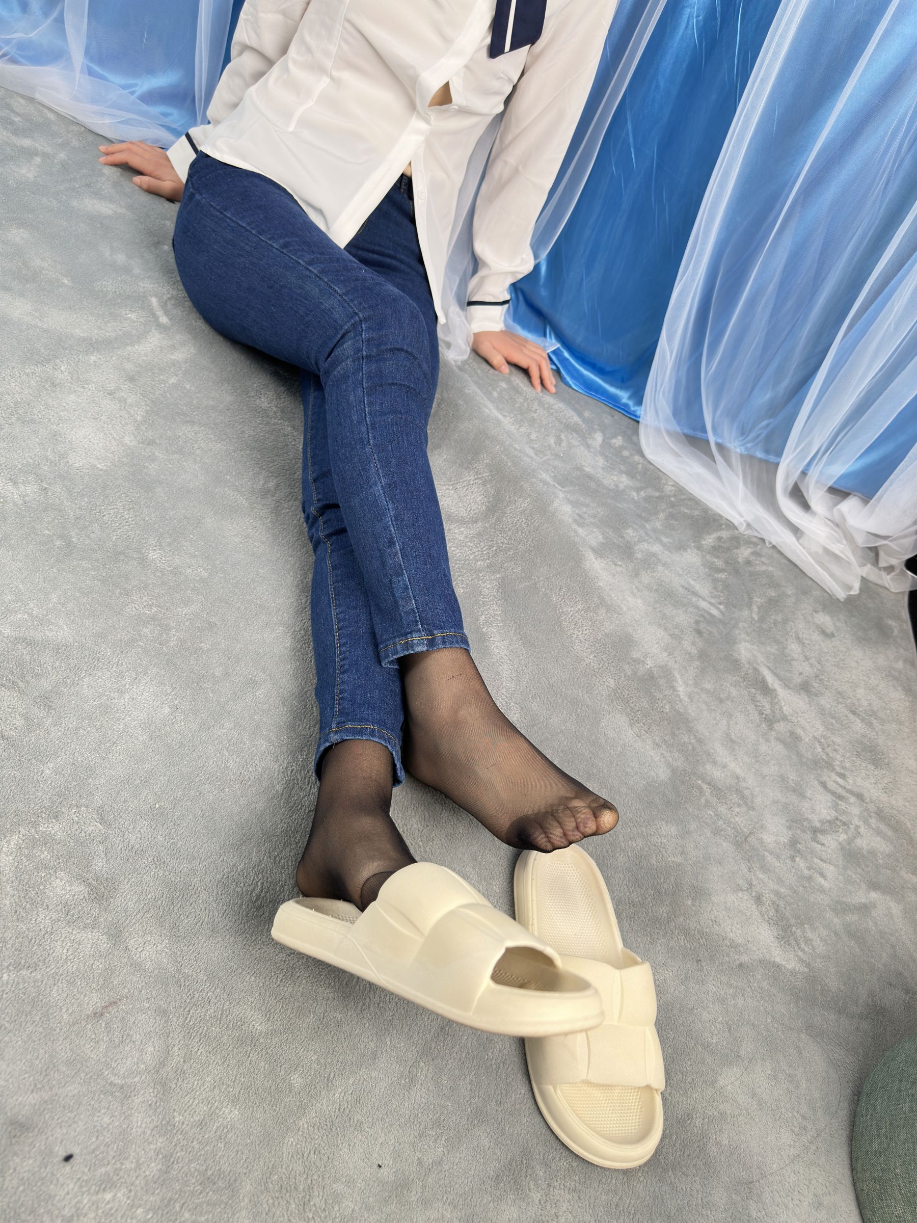 三禾摄影 No.024 牛仔裤里丝 帆布鞋 高跟/(201P)