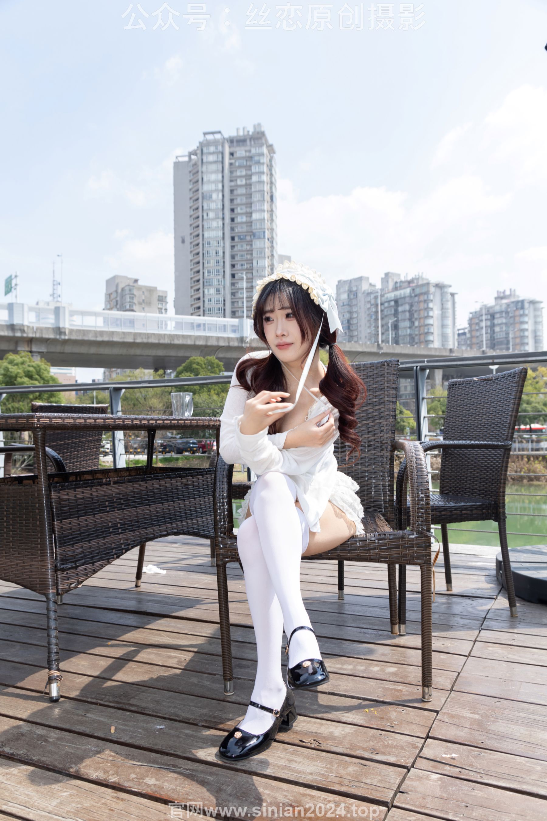 丝恋摄影 No.007 小梦 - 白色JK 超短裙 白色丝袜 黑色皮鞋/(285P)