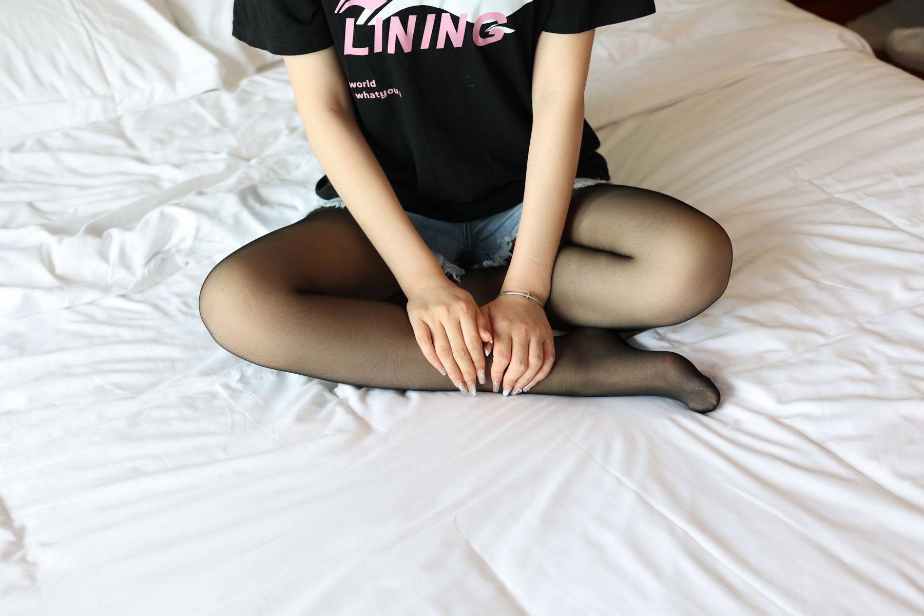 三禾摄影 No.017 牛仔短裤 黑丝 高跟/(251P)