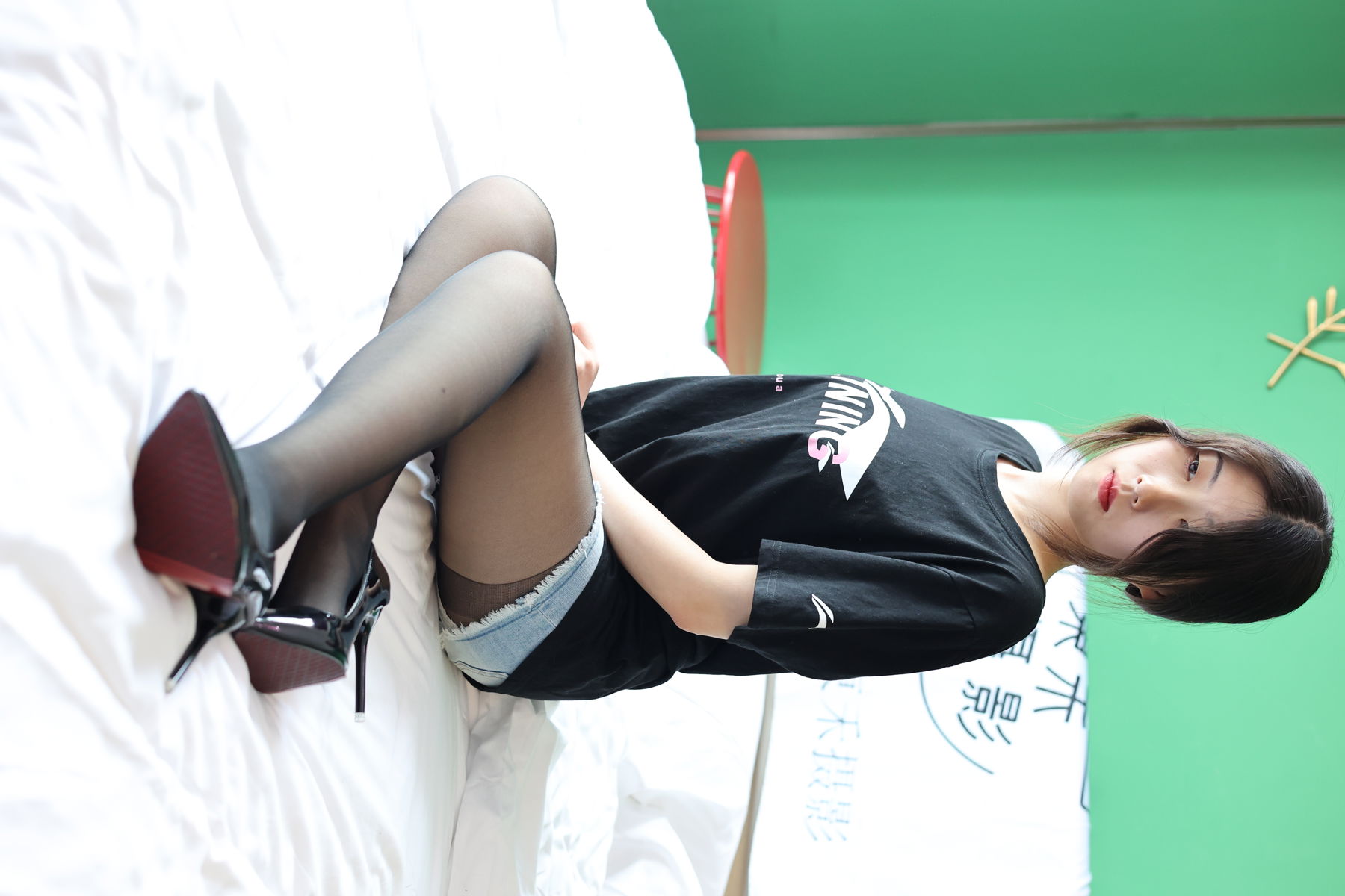 三禾摄影 No.017 牛仔短裤 黑丝 高跟/(251P)