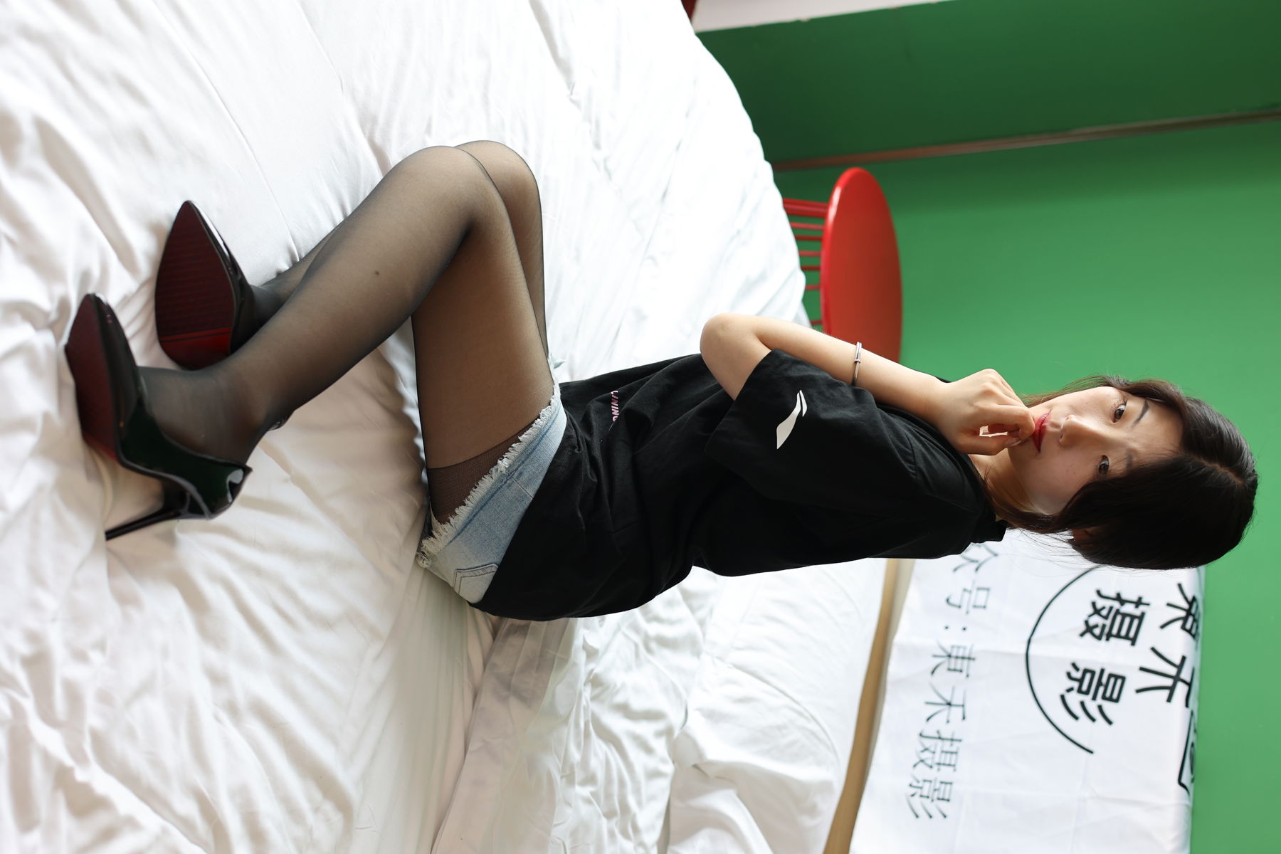 三禾摄影 No.017 牛仔短裤 黑丝 高跟/(251P)