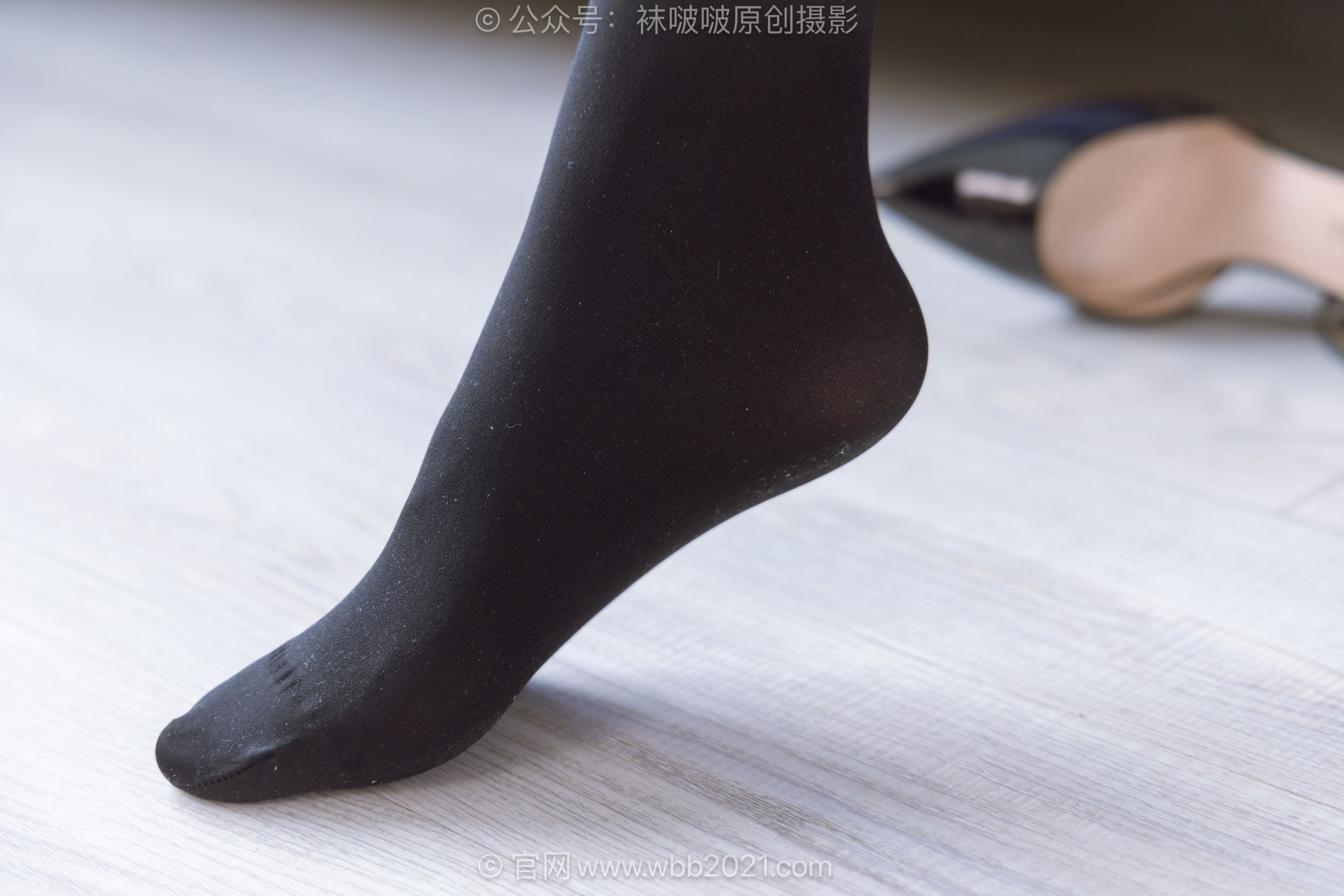 BoBoSocks袜啵啵 No.620 小甜豆 - 高跟鞋、厚黑丝、银行制服/(140P)