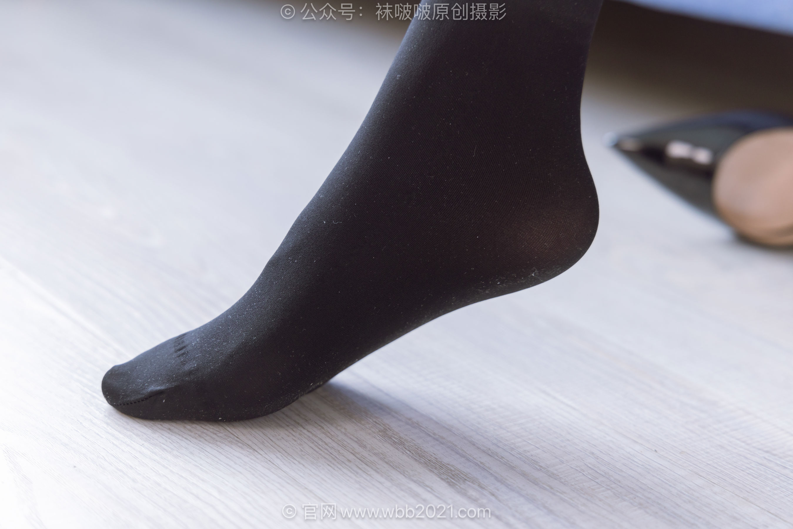 BoBoSocks袜啵啵 No.620 小甜豆 - 高跟鞋、厚黑丝、银行制服/(140P)