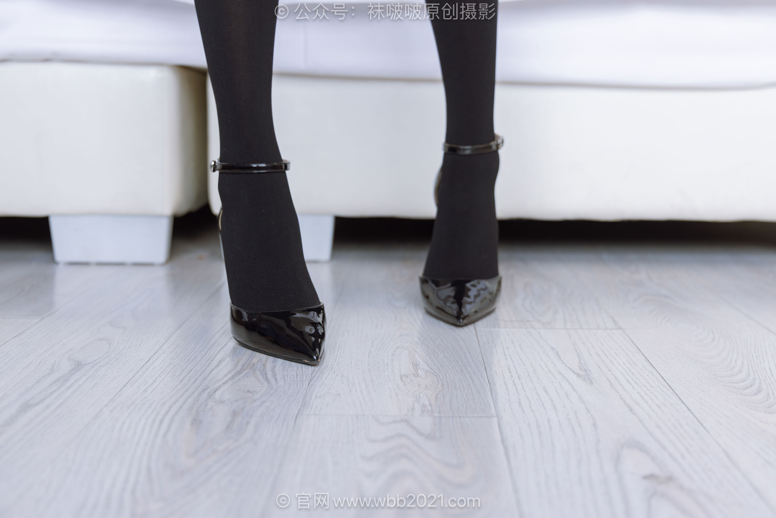 BoBoSocks袜啵啵 No.620 小甜豆 - 高跟鞋、厚黑丝、银行制服/(140P)
