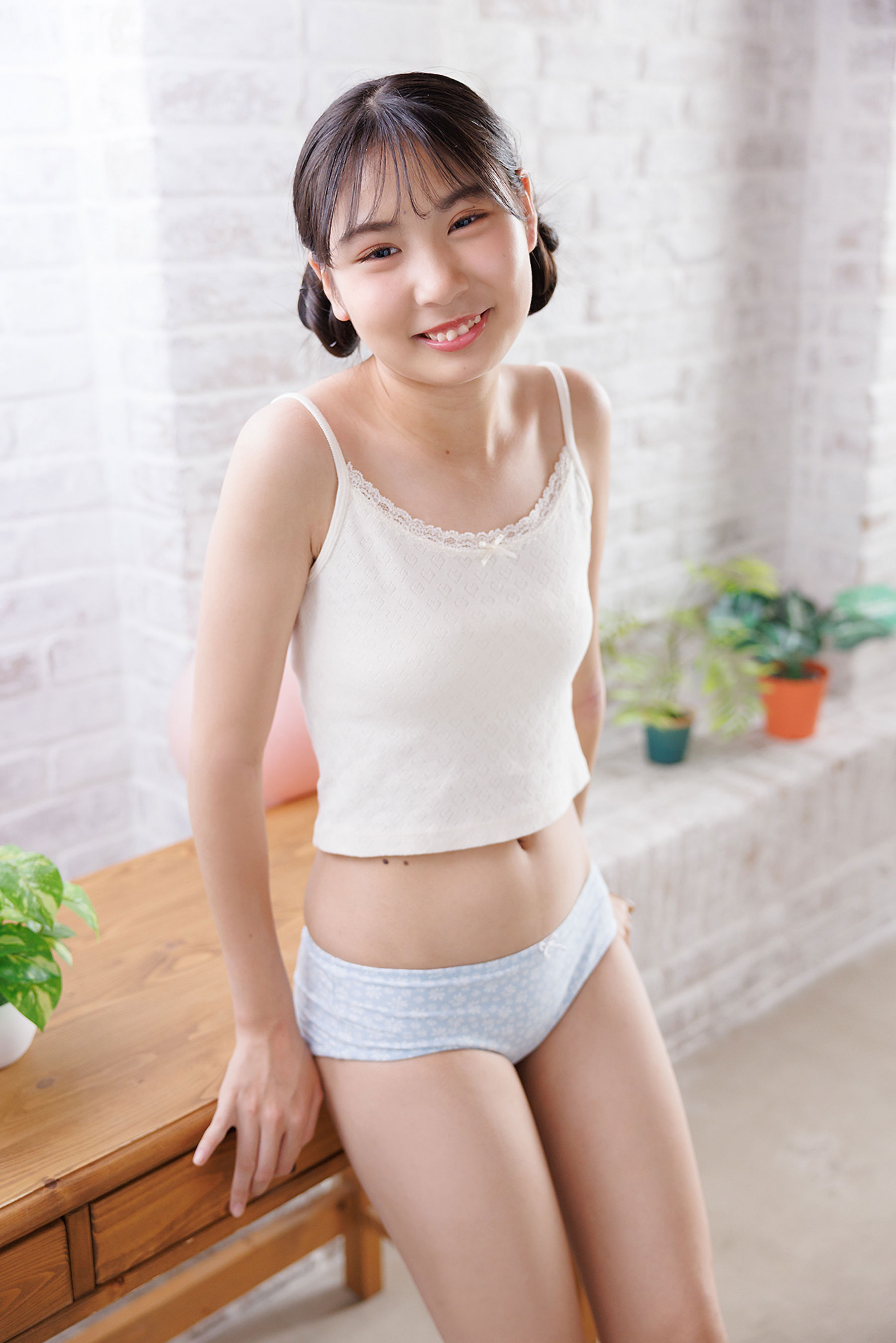 [Minisuka.tv] Yuina Nishimaki 西巻ゆいな - Regular Gallery Set 4.01/(30P)