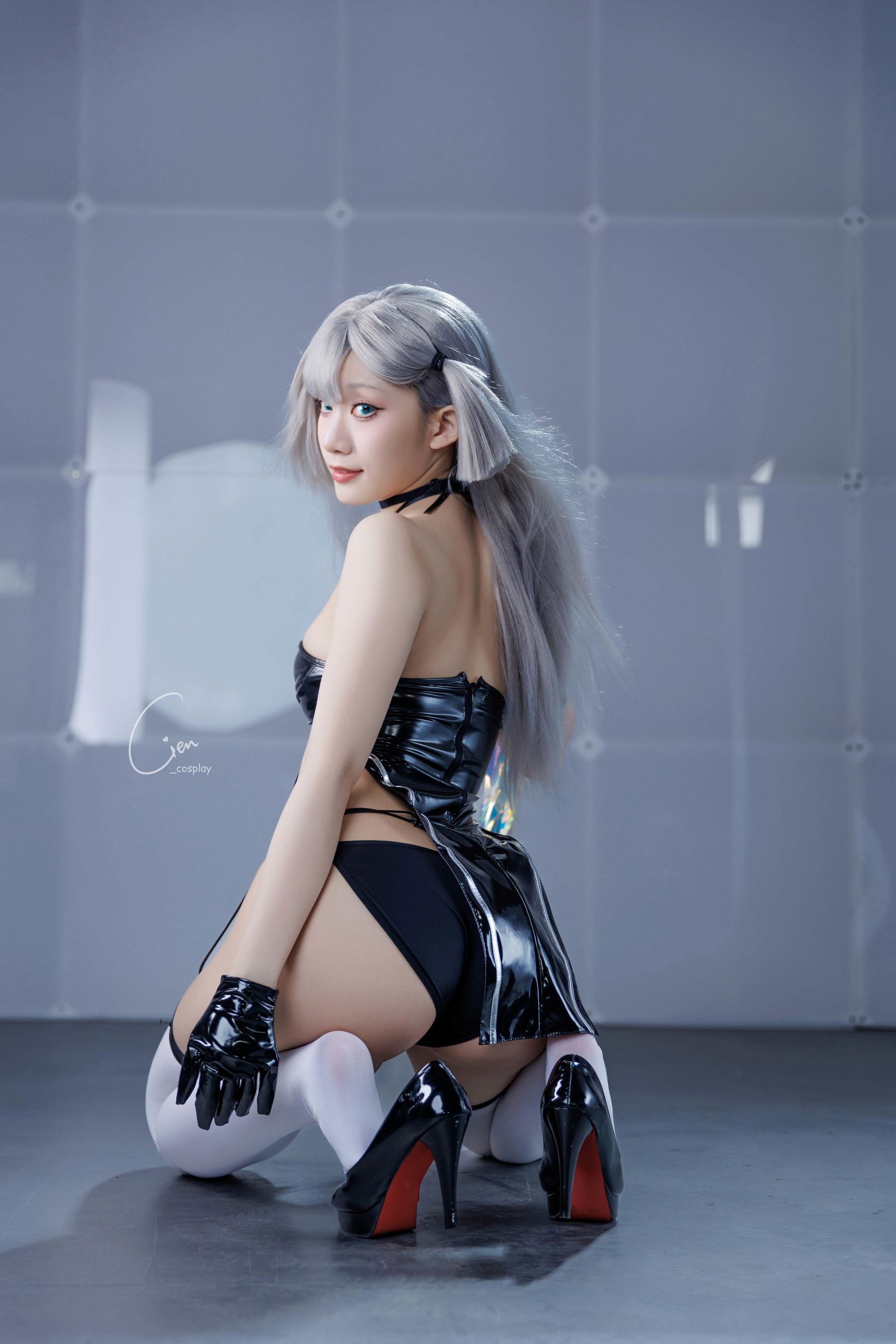 微博COS妹子 Cien恩恩 - 瑞鶴 赛车服/(28P)