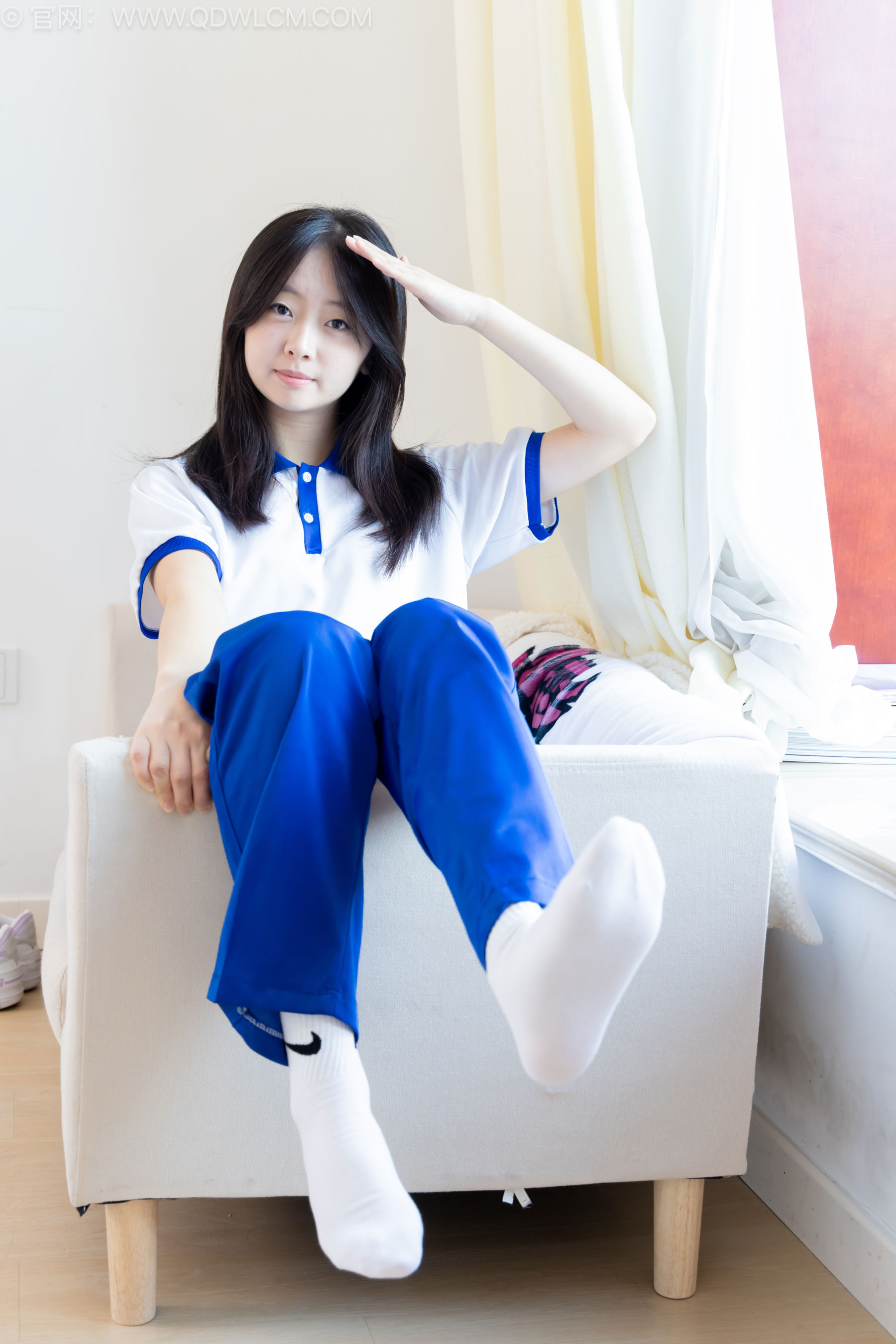 物恋传媒 No.2576 萌萌 - 板鞋、白棉袜、裸足、校服/(153P)