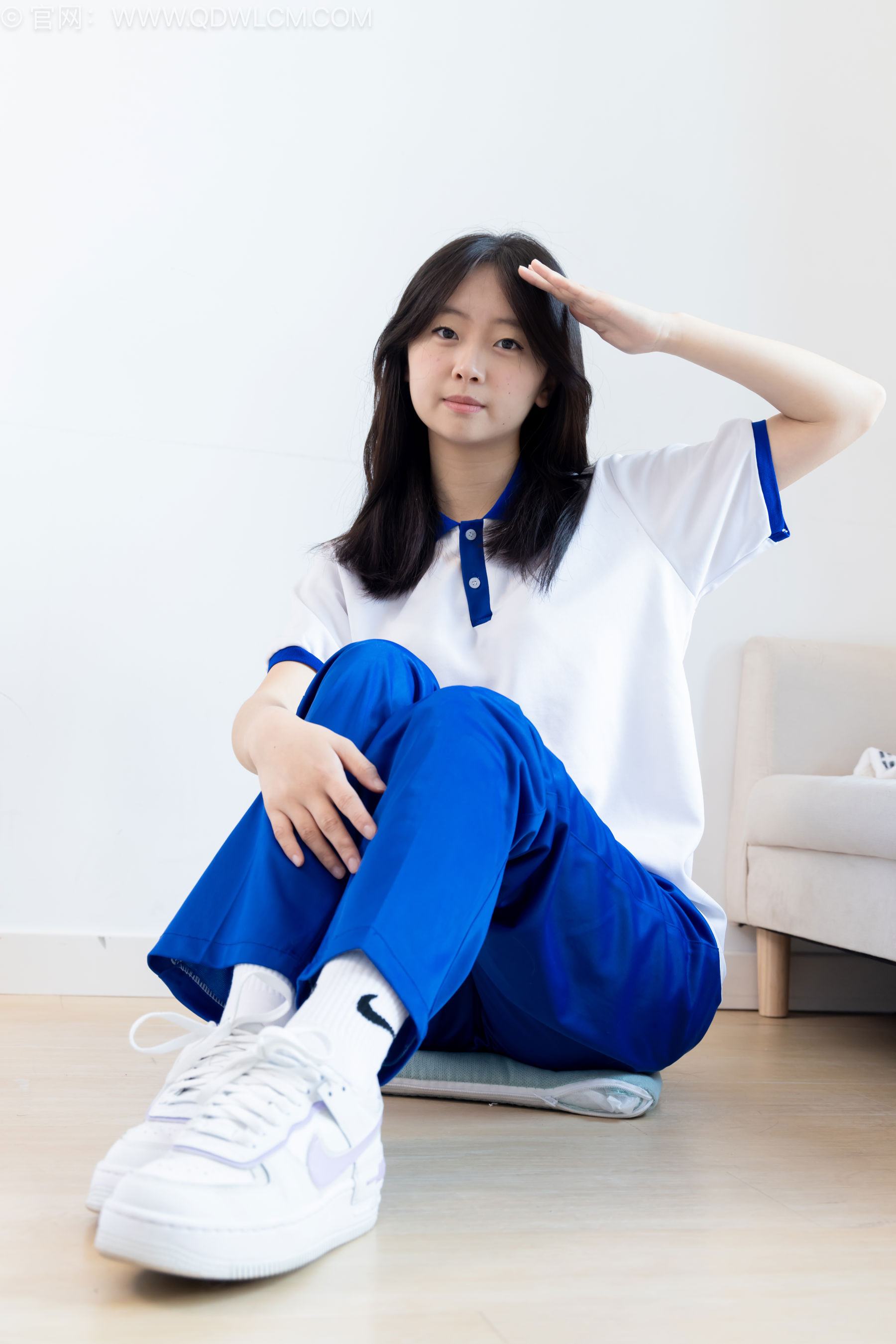 物恋传媒 No.2576 萌萌 - 板鞋、白棉袜、裸足、校服/(153P)
