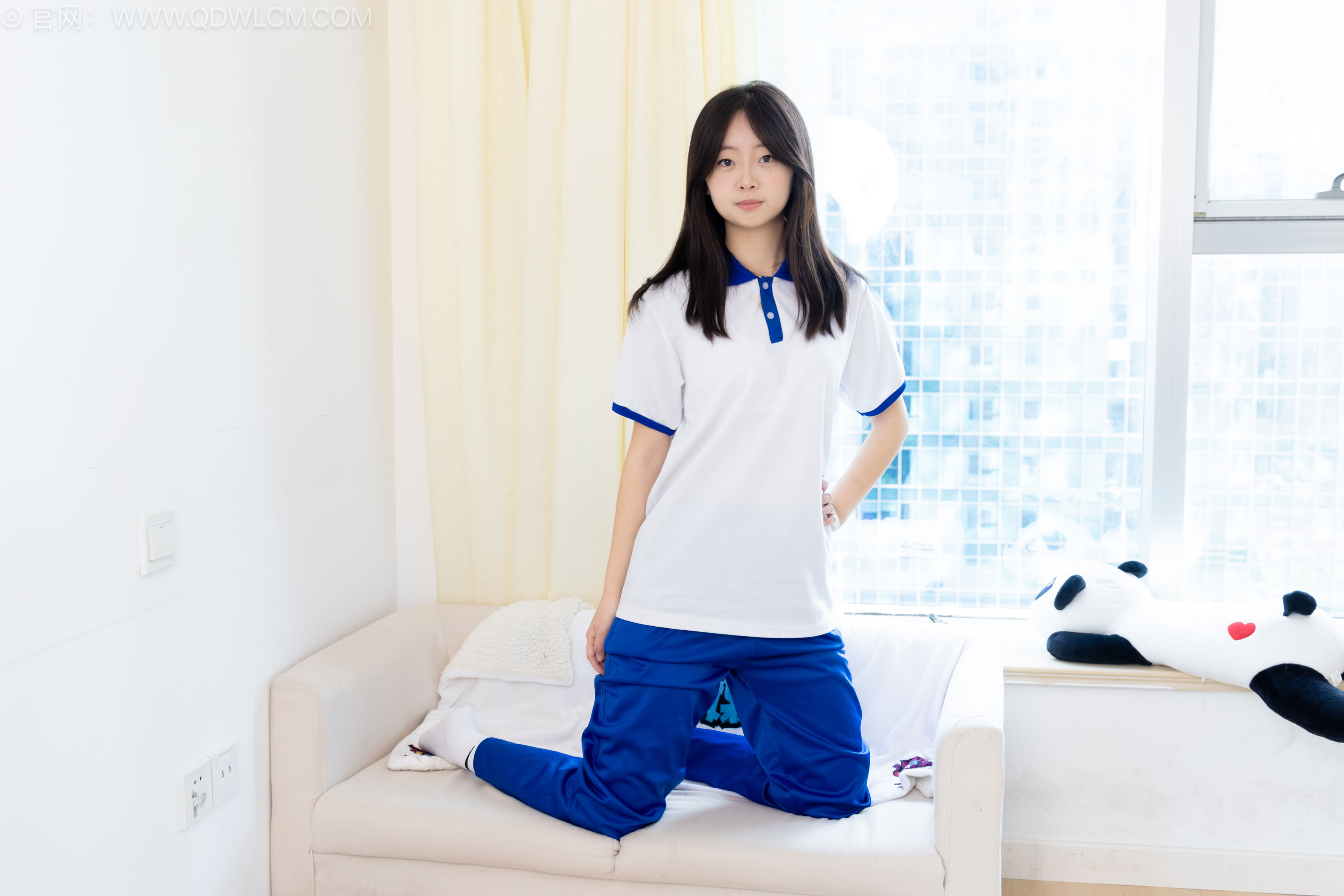物恋传媒 No.2576 萌萌 - 板鞋、白棉袜、裸足、校服/(153P)