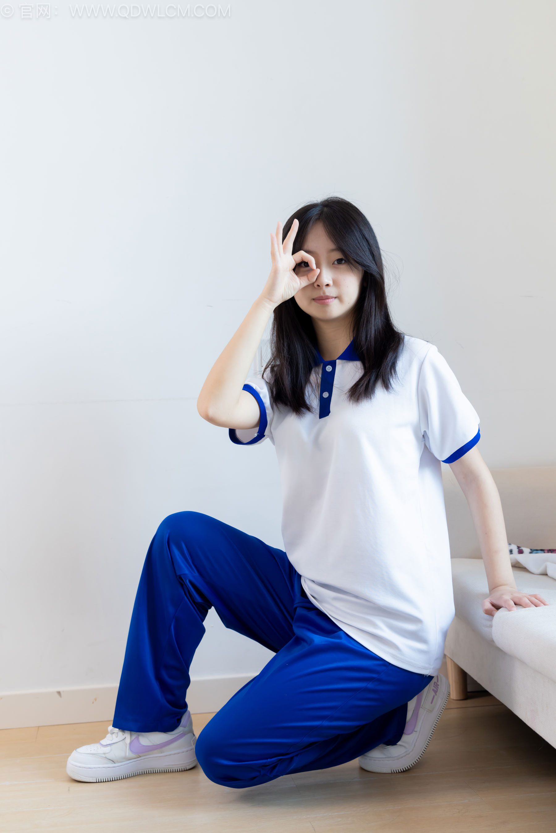 物恋传媒 No.2576 萌萌 - 板鞋、白棉袜、裸足、校服/(153P)