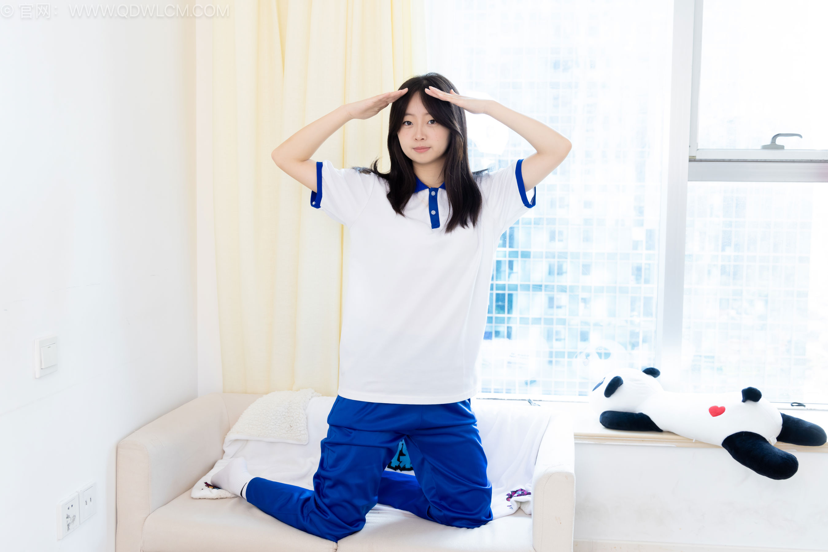 物恋传媒 No.2576 萌萌 - 板鞋、白棉袜、裸足、校服/(153P)