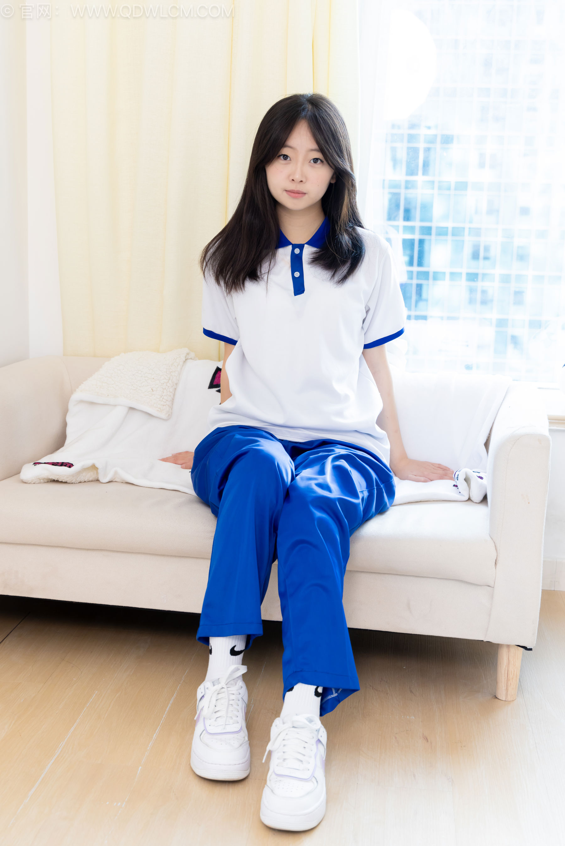 物恋传媒 No.2576 萌萌 - 板鞋、白棉袜、裸足、校服/(153P)
