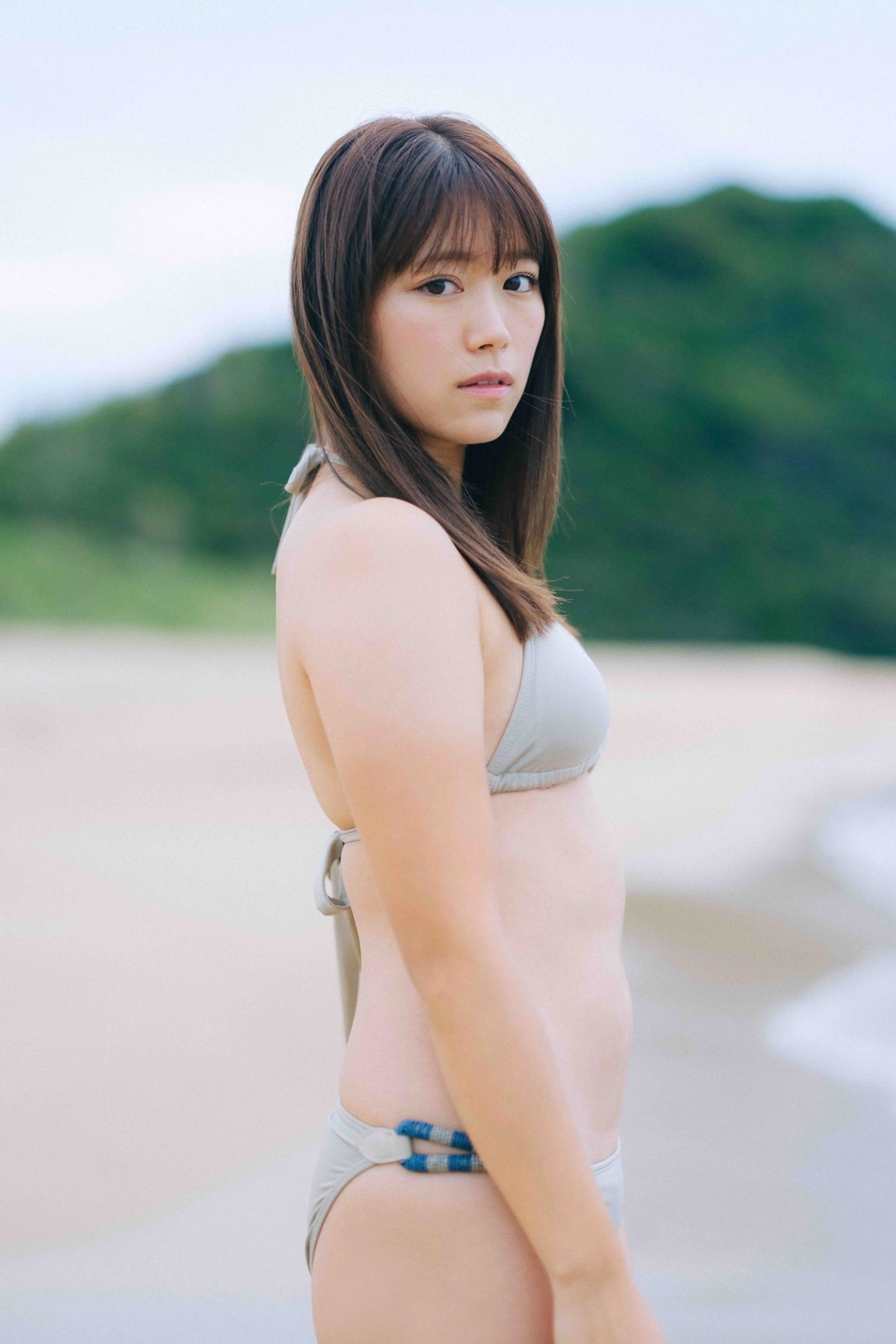 山内鈴蘭 - 艶やかに咲く。/(121P)