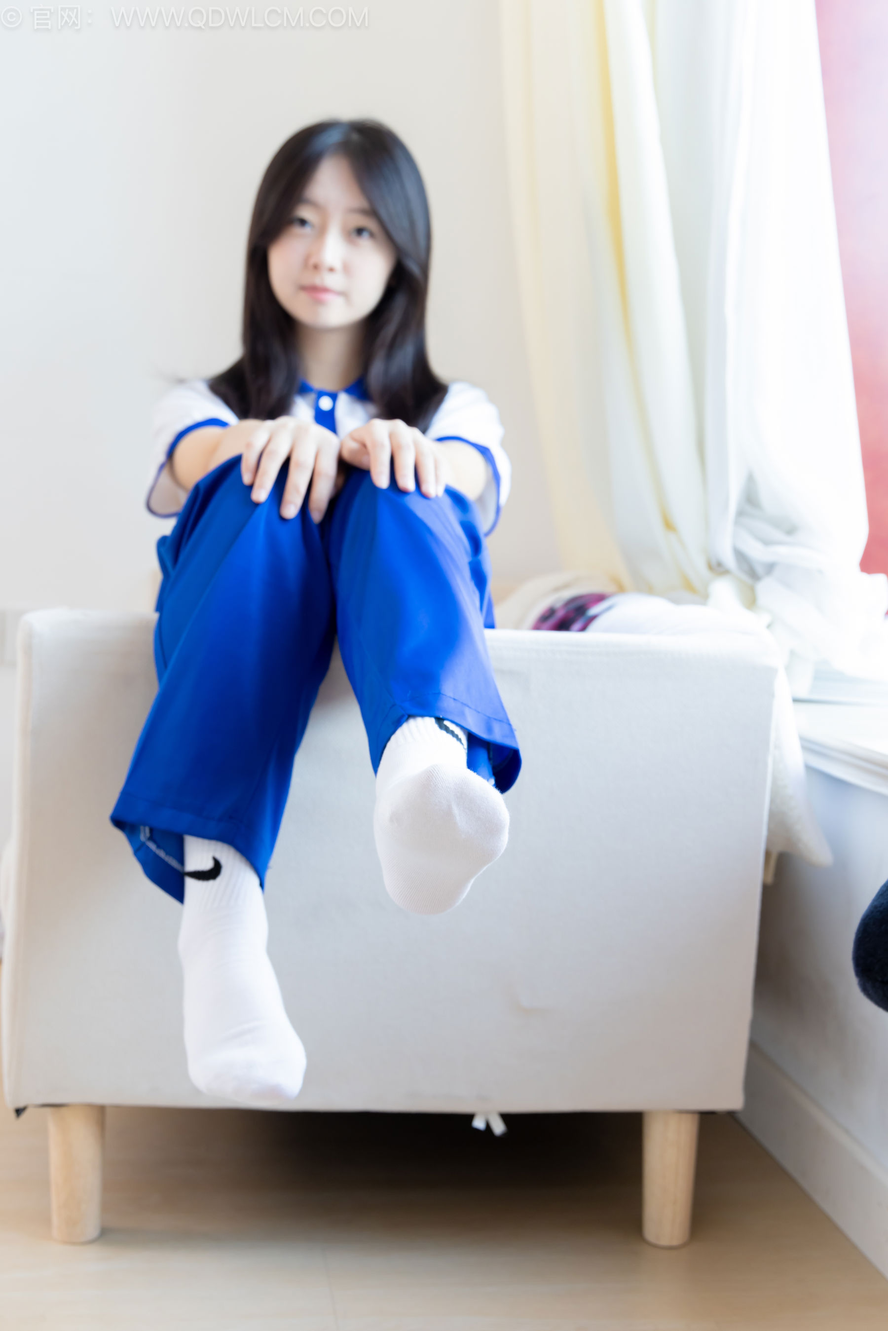 物恋传媒 No.2576 萌萌 - 板鞋、白棉袜、裸足、校服/(153P)