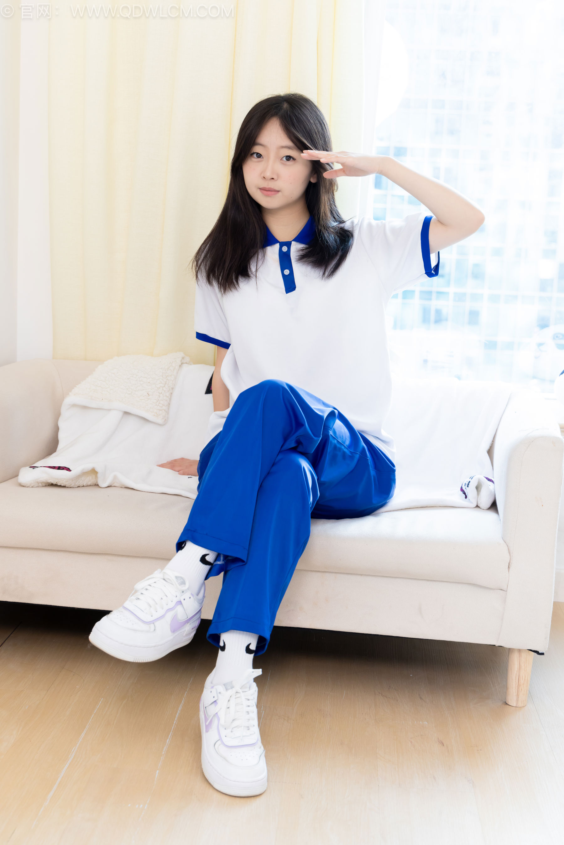 物恋传媒 No.2576 萌萌 - 板鞋、白棉袜、裸足、校服/(153P)