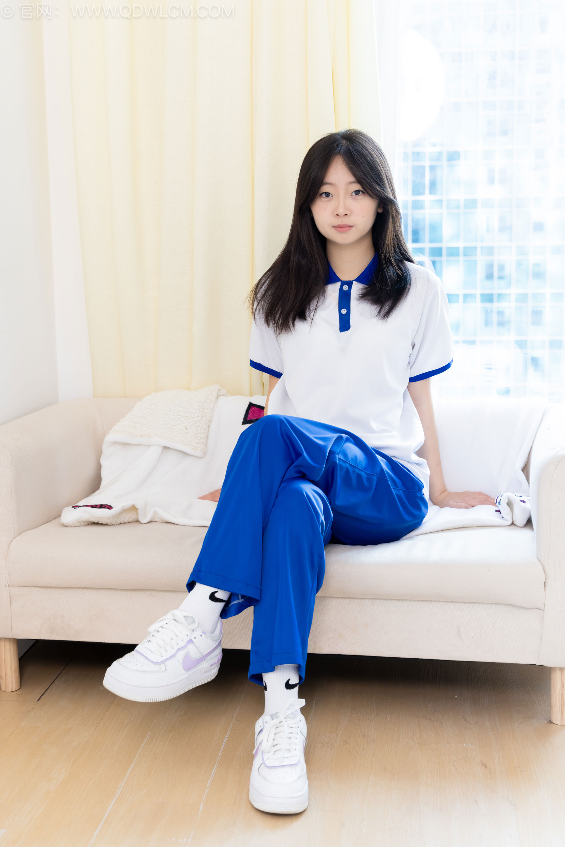 物恋传媒 No.2576 萌萌 - 板鞋、白棉袜、裸足、校服/(153P)