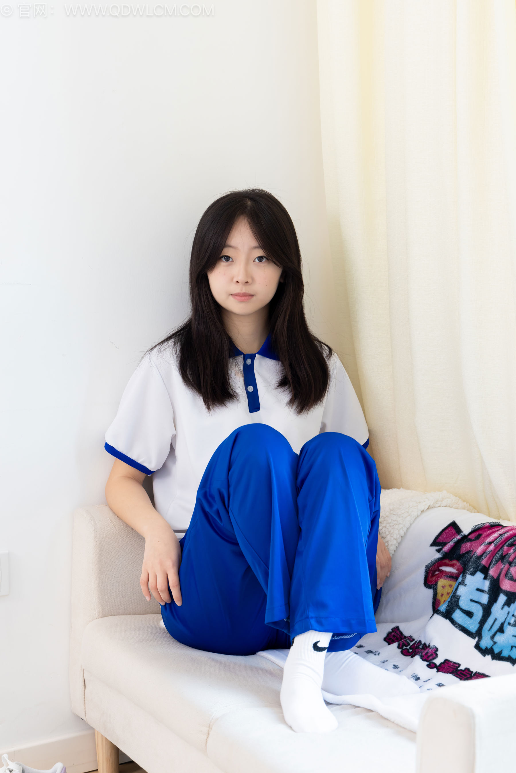 物恋传媒 No.2576 萌萌 - 板鞋、白棉袜、裸足、校服/(153P)