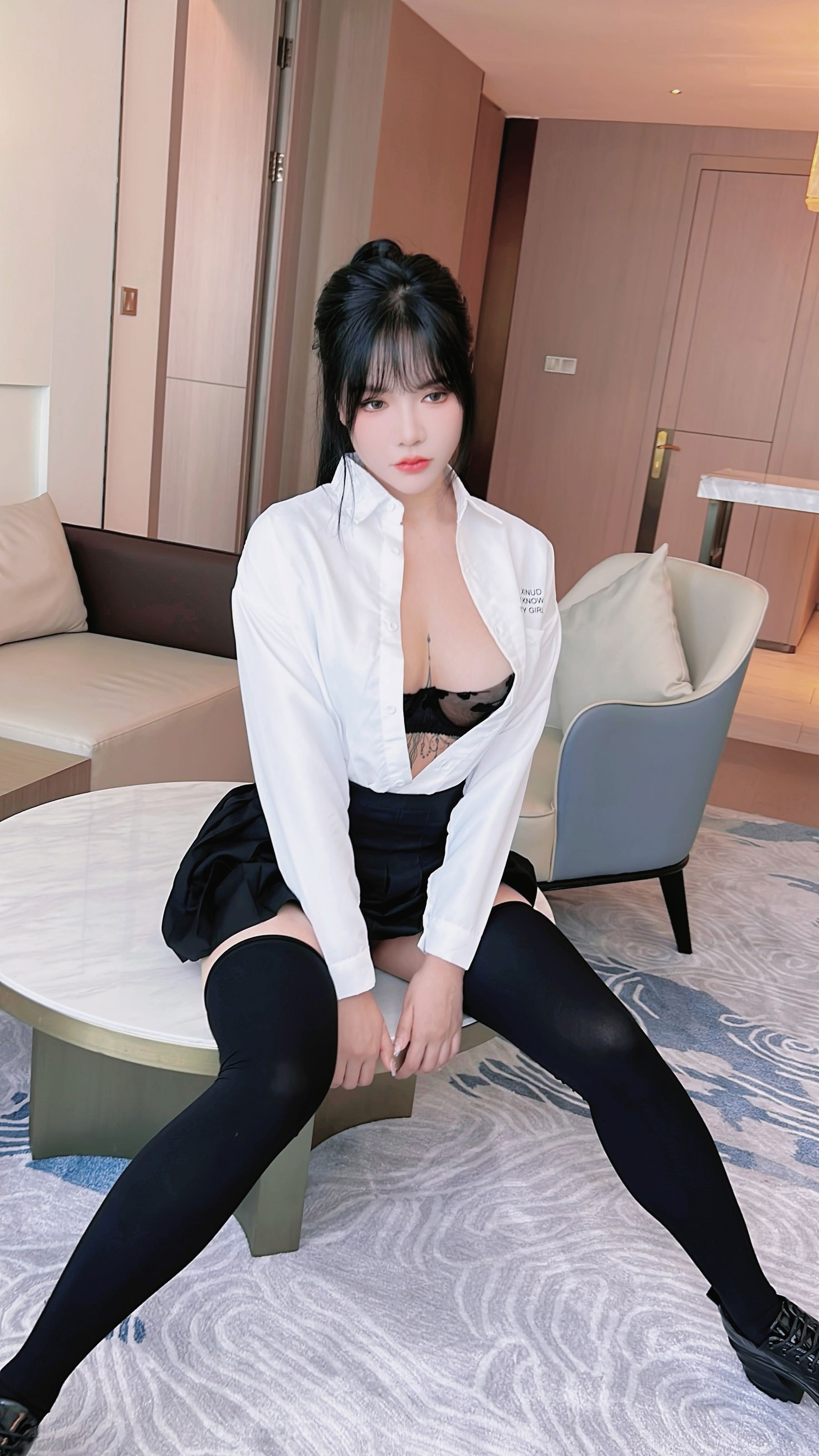 娜比 - 学生装/(136P)