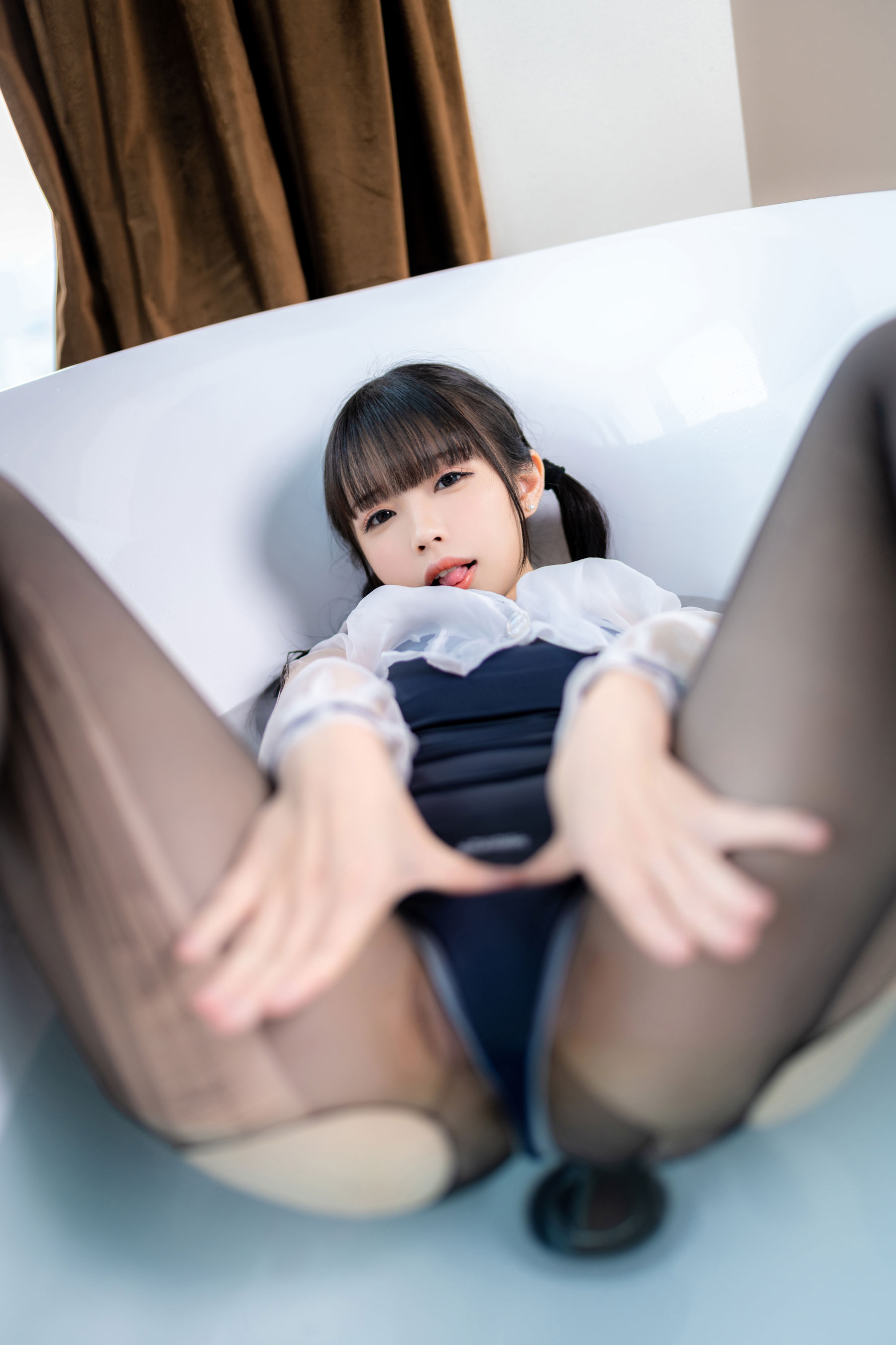 十万珍吱伏特 福利 - 浴缸 碧波/(68P)