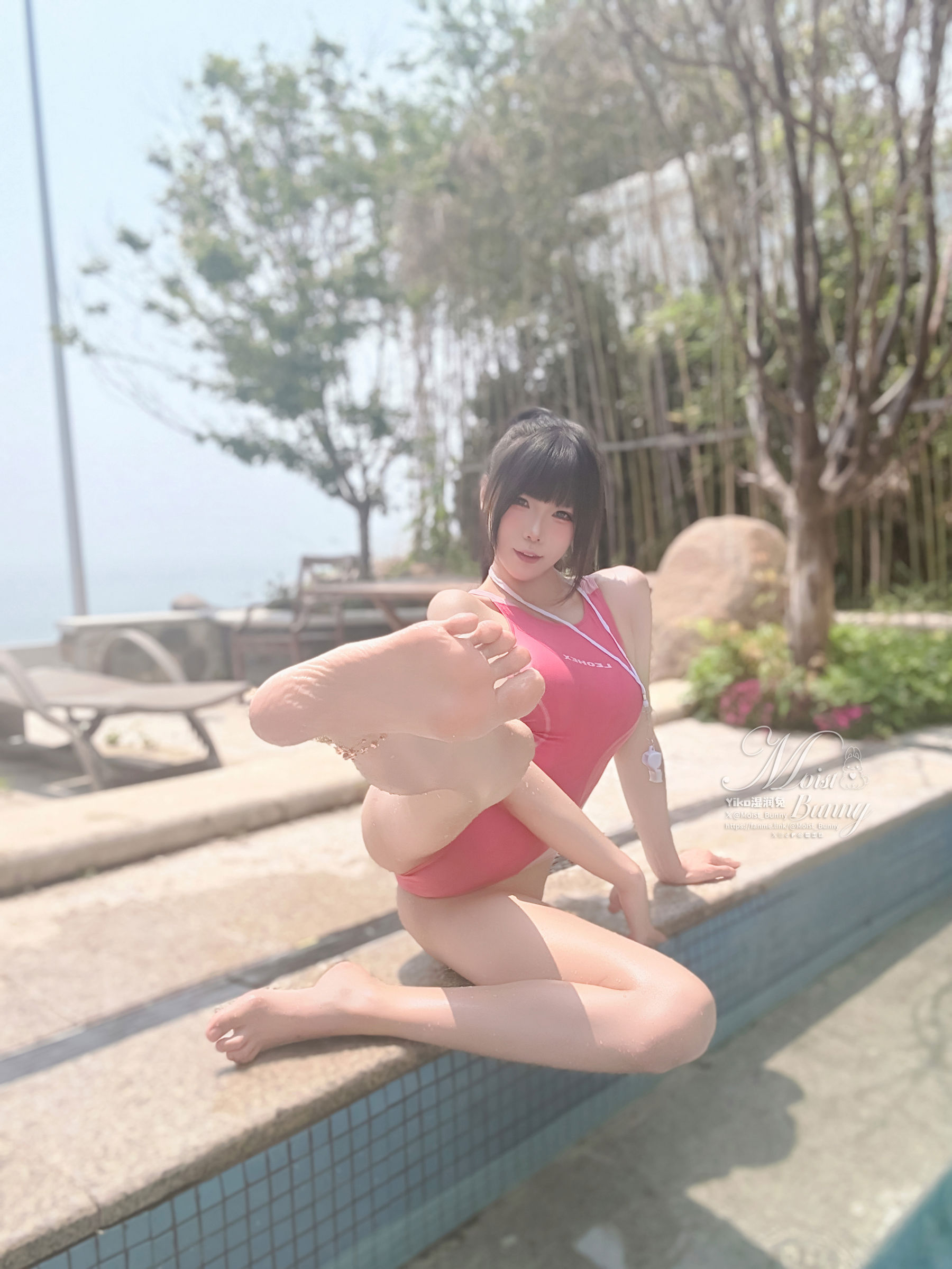 咬一口兔娘 - 2025泳装限定作 水泳部前辈/(94P)