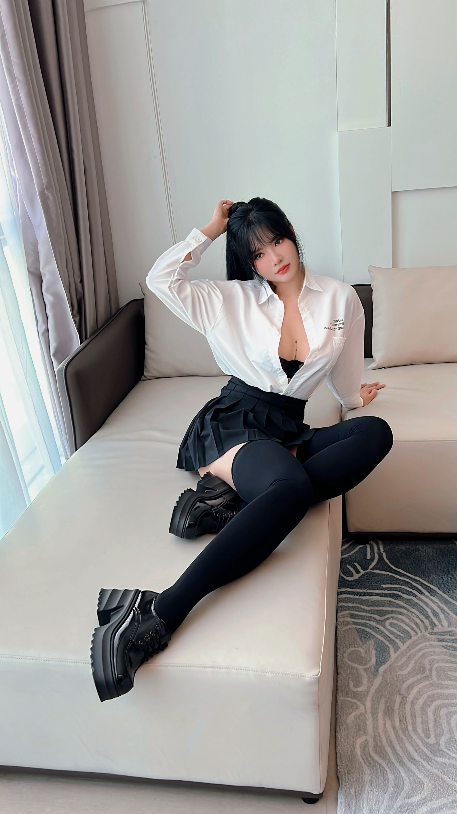 娜比 - 学生装/(136P)
