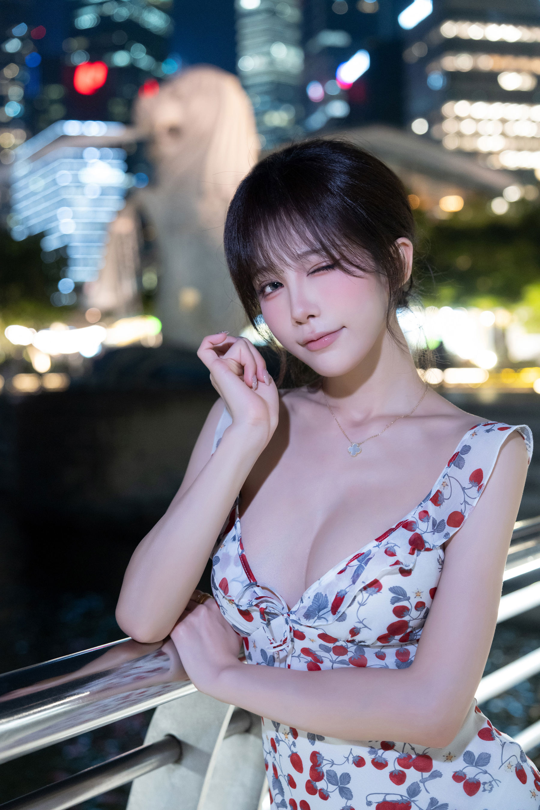 动漫博主 水淼aqua - Selfie Tier (Galbrena)/(12P)