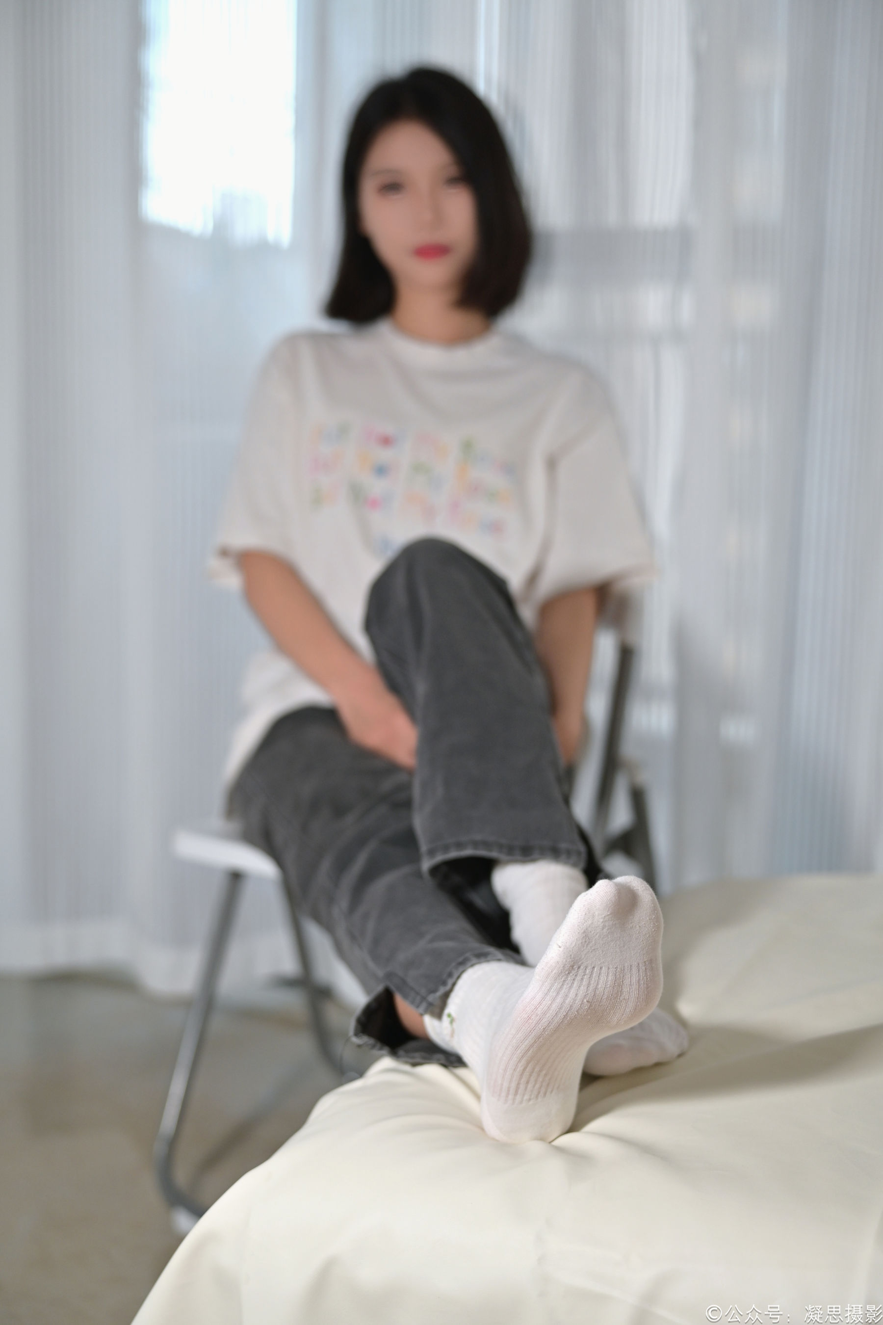 凝思摄影 No.042 小睿 - T恤、短白袜、平底鞋/(135P)