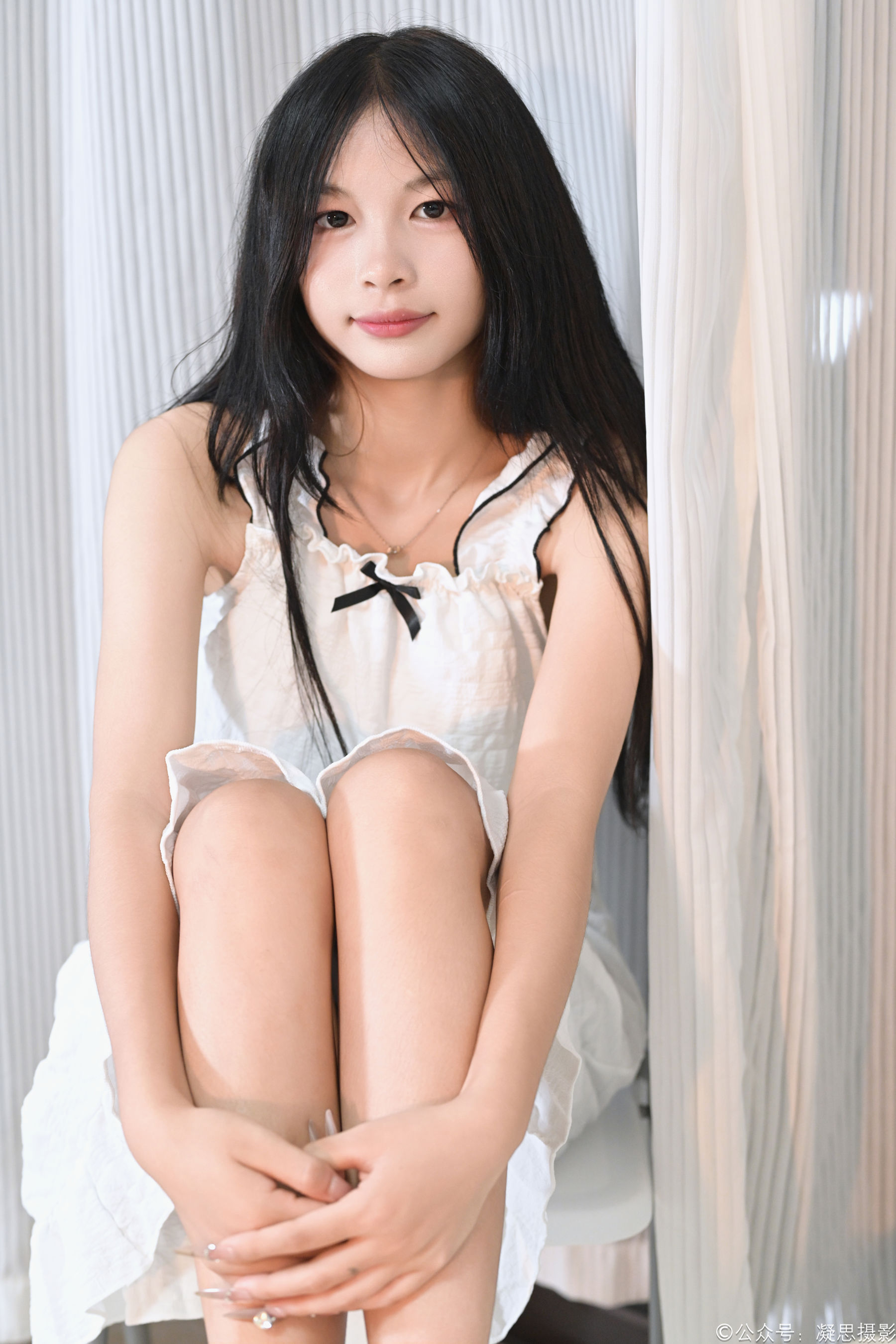 凝思摄影 No.041 沅沅 - 连衣裙、短白袜、洞洞鞋/(140P)