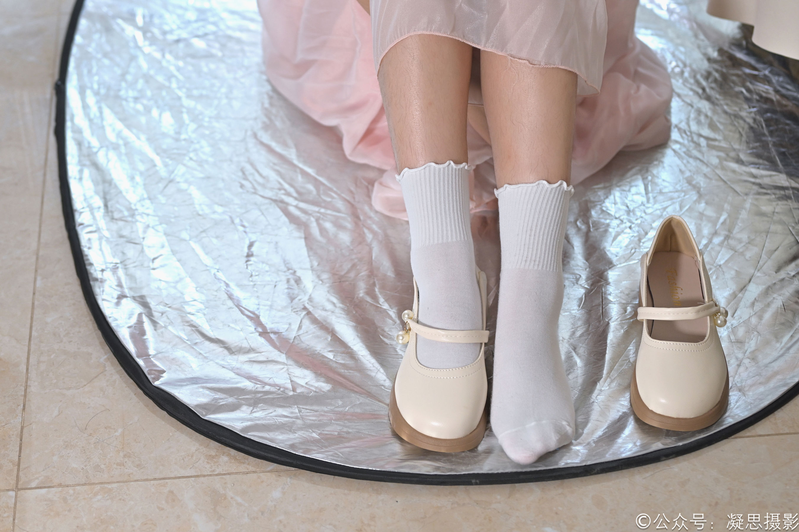 凝思摄影 No.039 铃铃 - 连衣裙、短白袜、玛丽珍/(150P)
