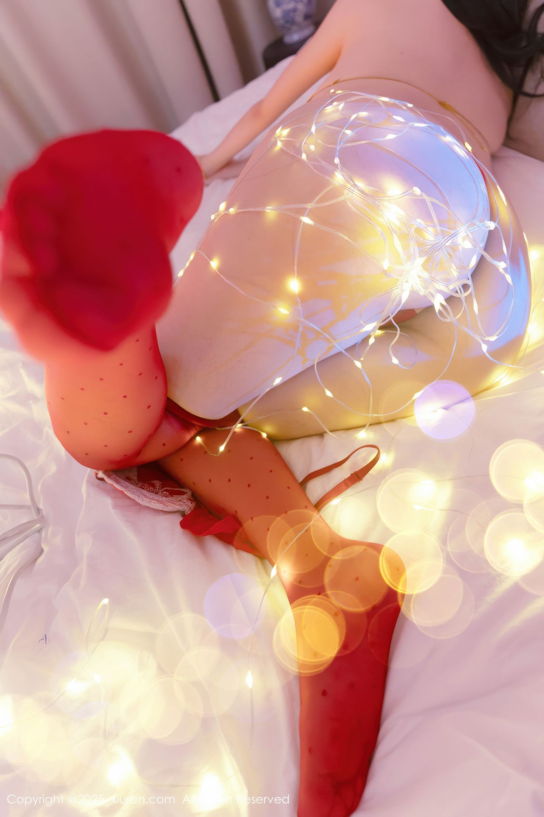 [秀人XiuRen] 2025.12.25 No.11154 汐汐爱吃草莓/(78P)