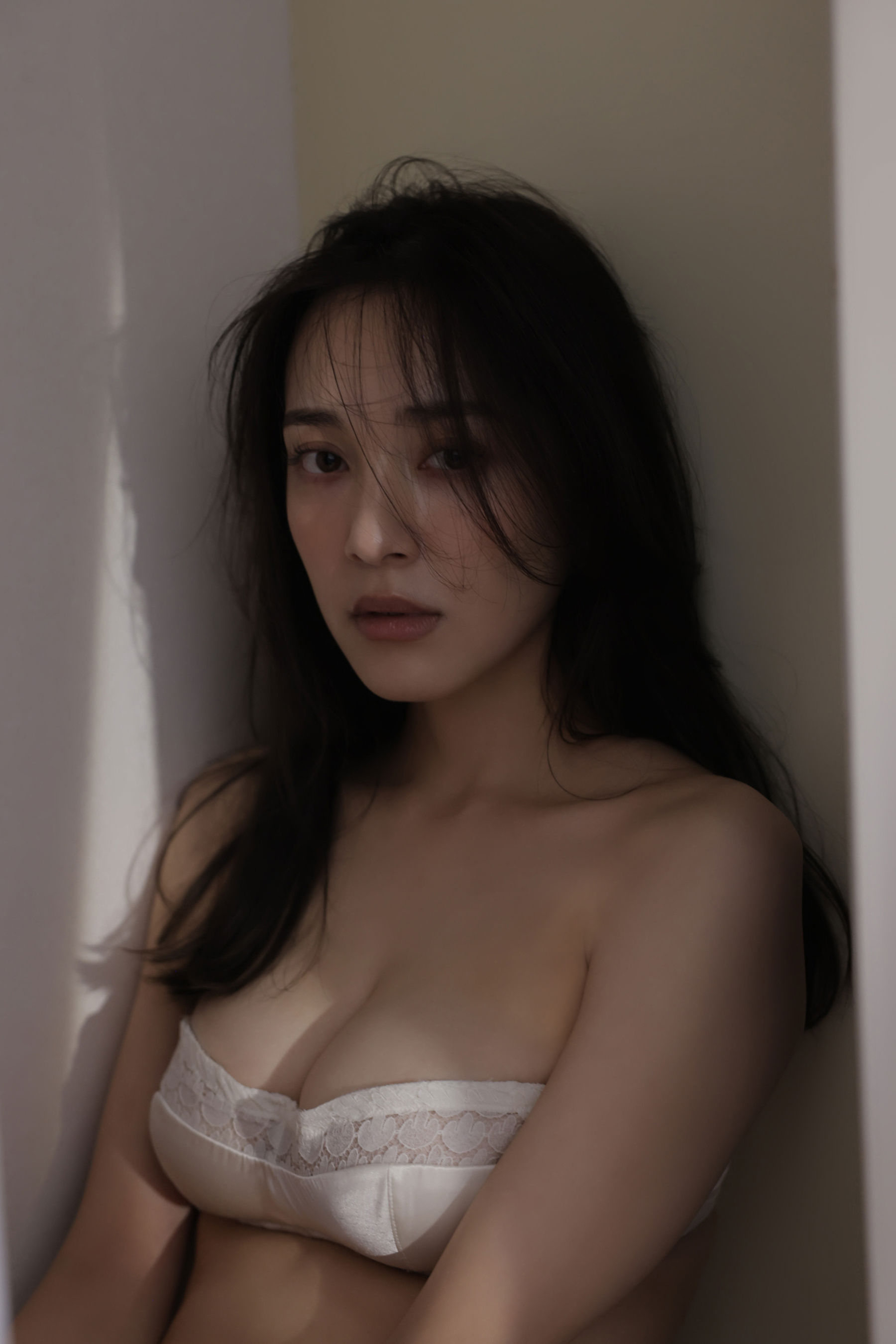 都丸紗也華 - 柔肌グラマラス/(150P)