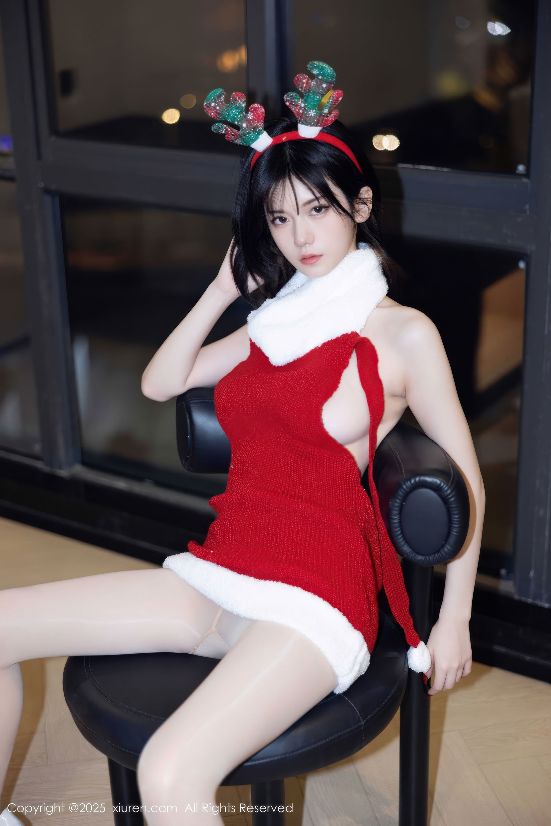 [秀人XiuRen] 2025.12.25 No.11158 凌七七/(86P)