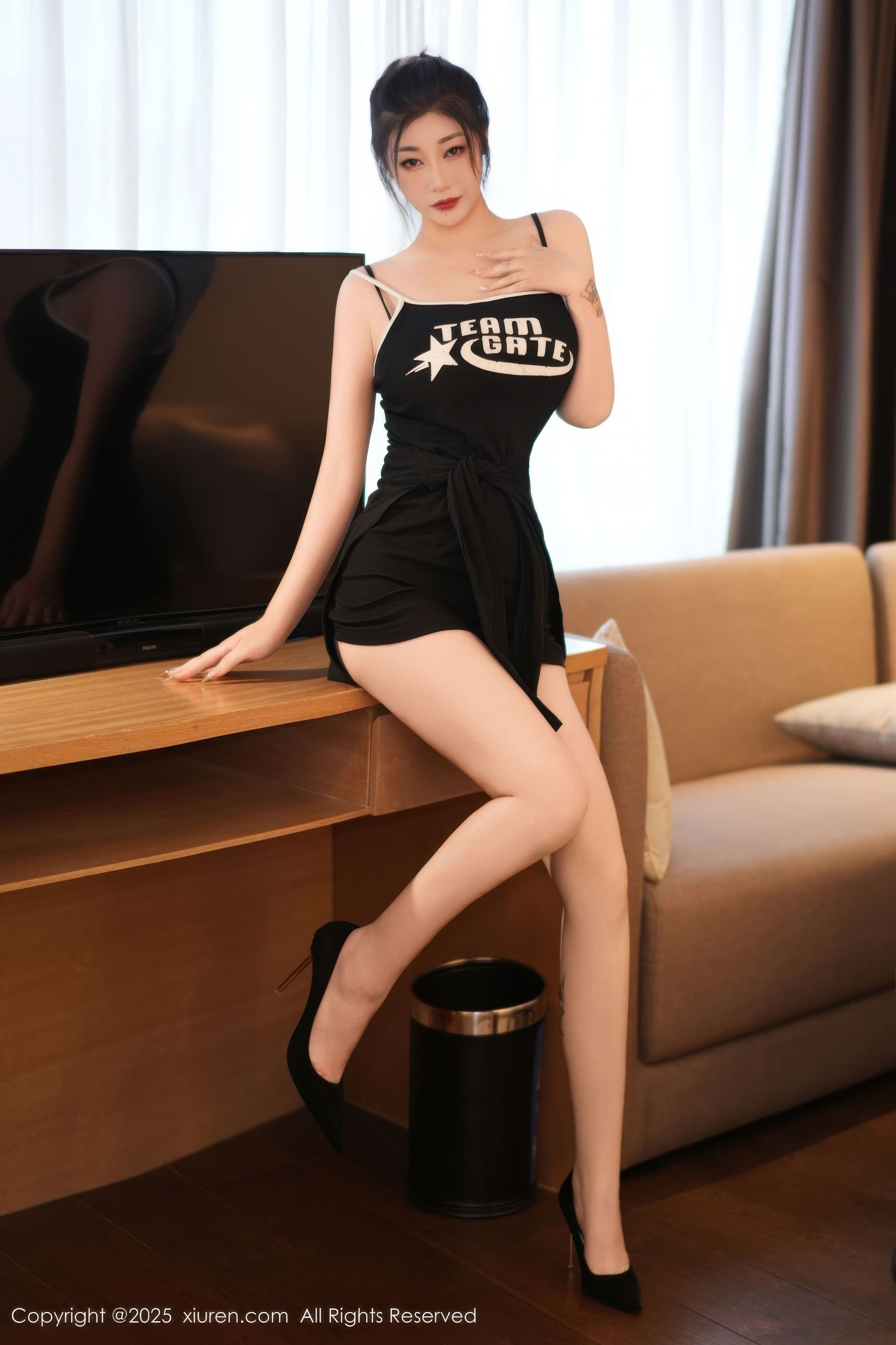 [秀人XiuRen] 2025.12.25 No.11156 妲己_Toxic/(75P)