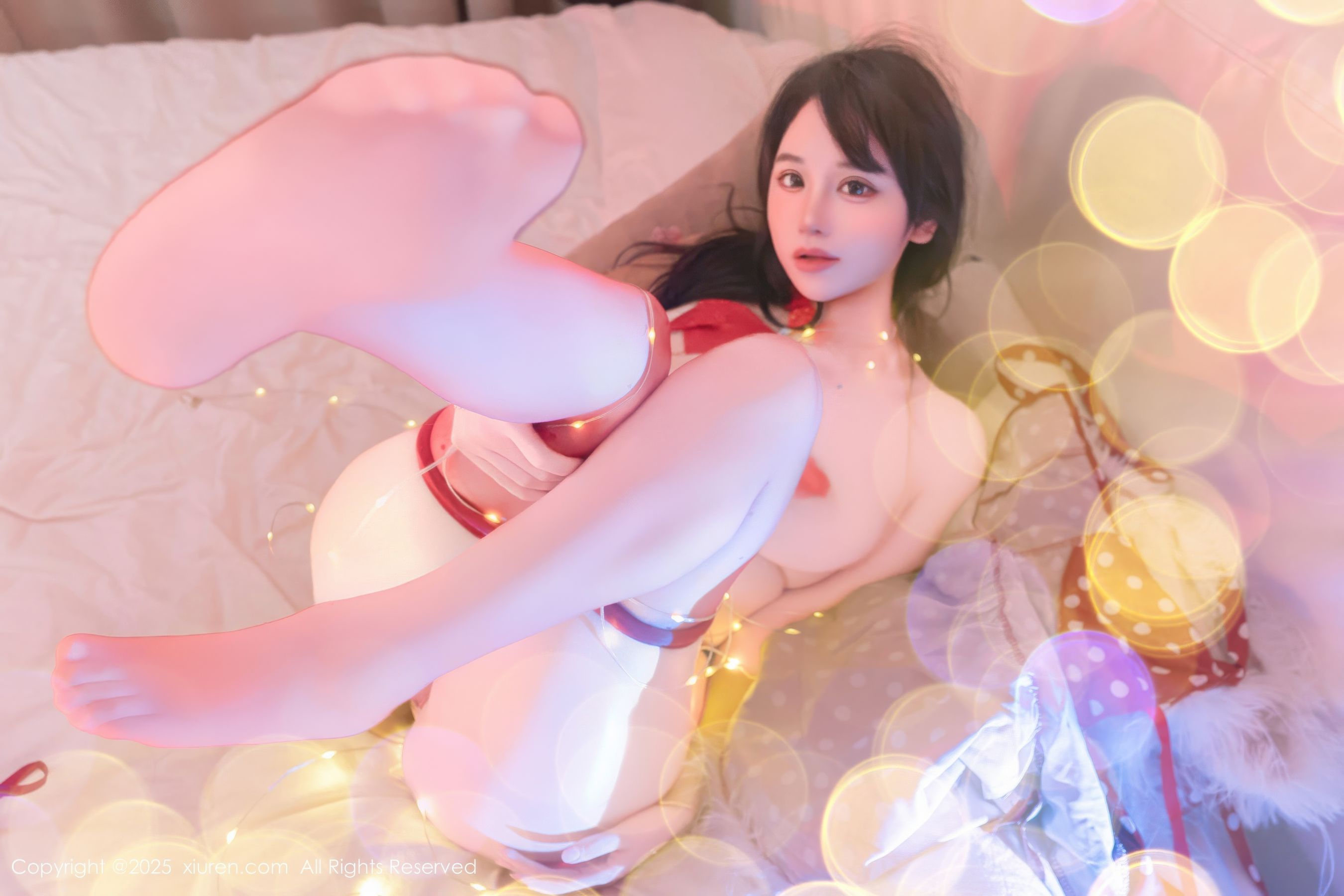 [秀人XiuRen] 2025.12.25 No.11154 汐汐爱吃草莓/(78P)