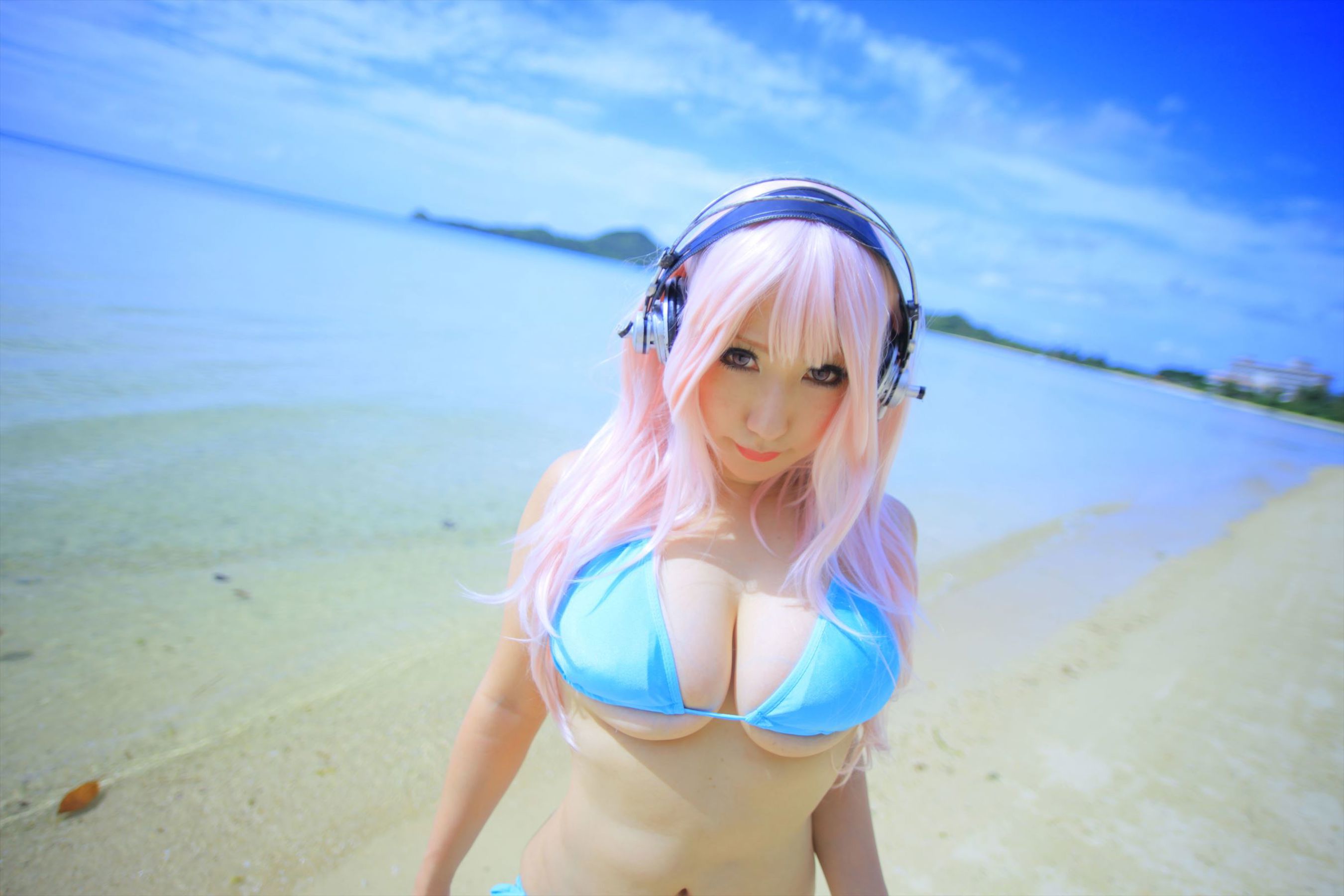 (Cosplay) [Shooting Star's (SAKU サク)] - Saxony Super Search Amiko bikini/(31P)
