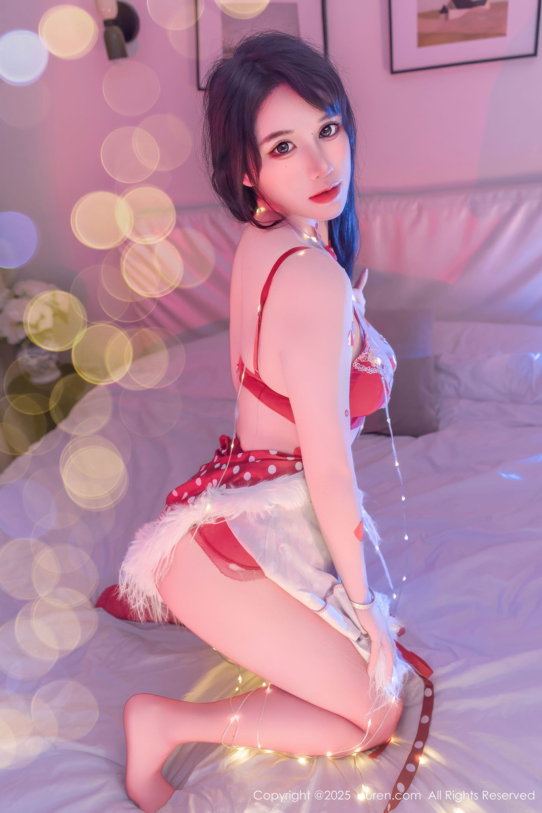 [秀人XiuRen] 2025.12.25 No.11154 汐汐爱吃草莓/(78P)