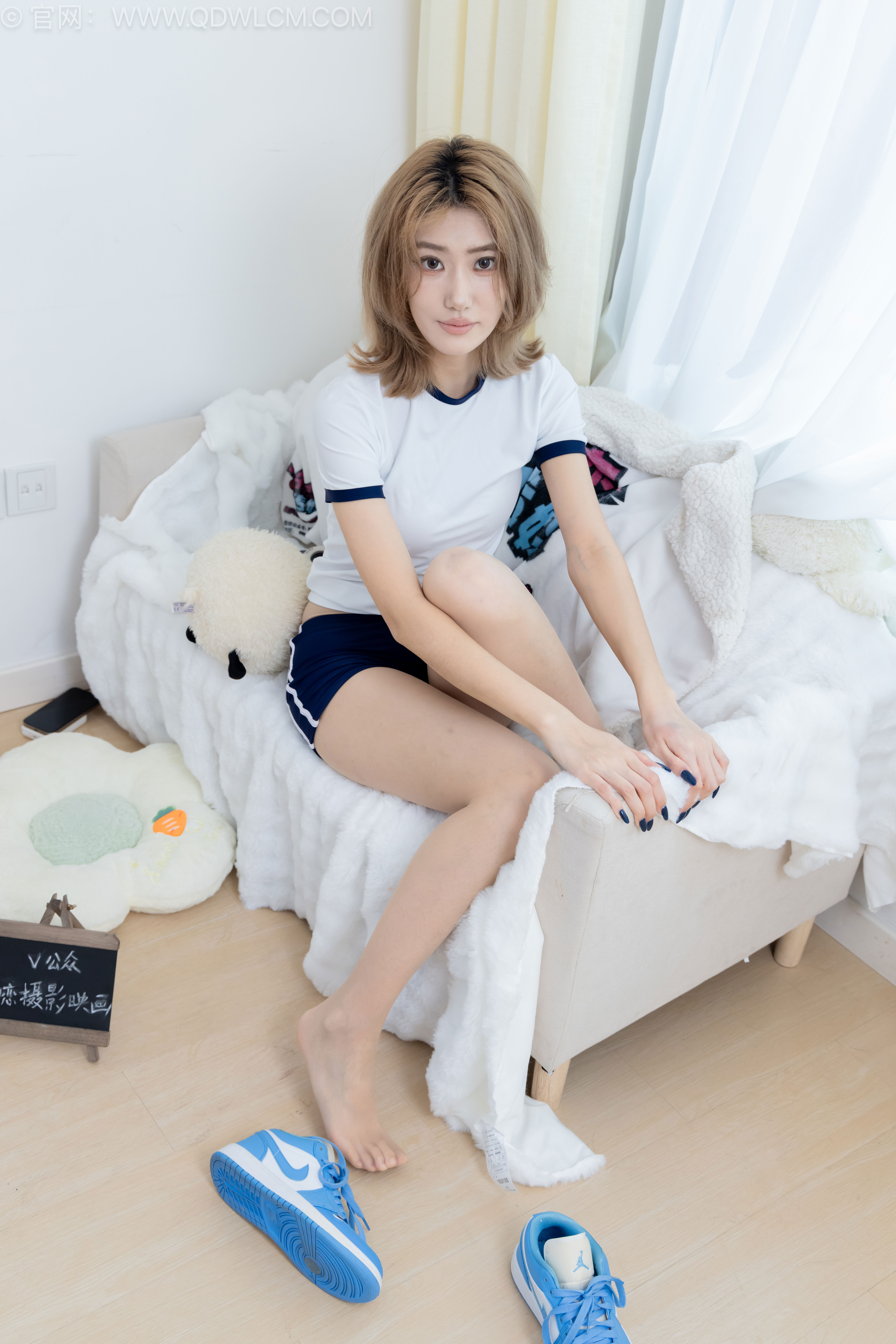 物恋传媒 No.2592 灵儿 - 板鞋、薄肉丝、体操服/(157P)
