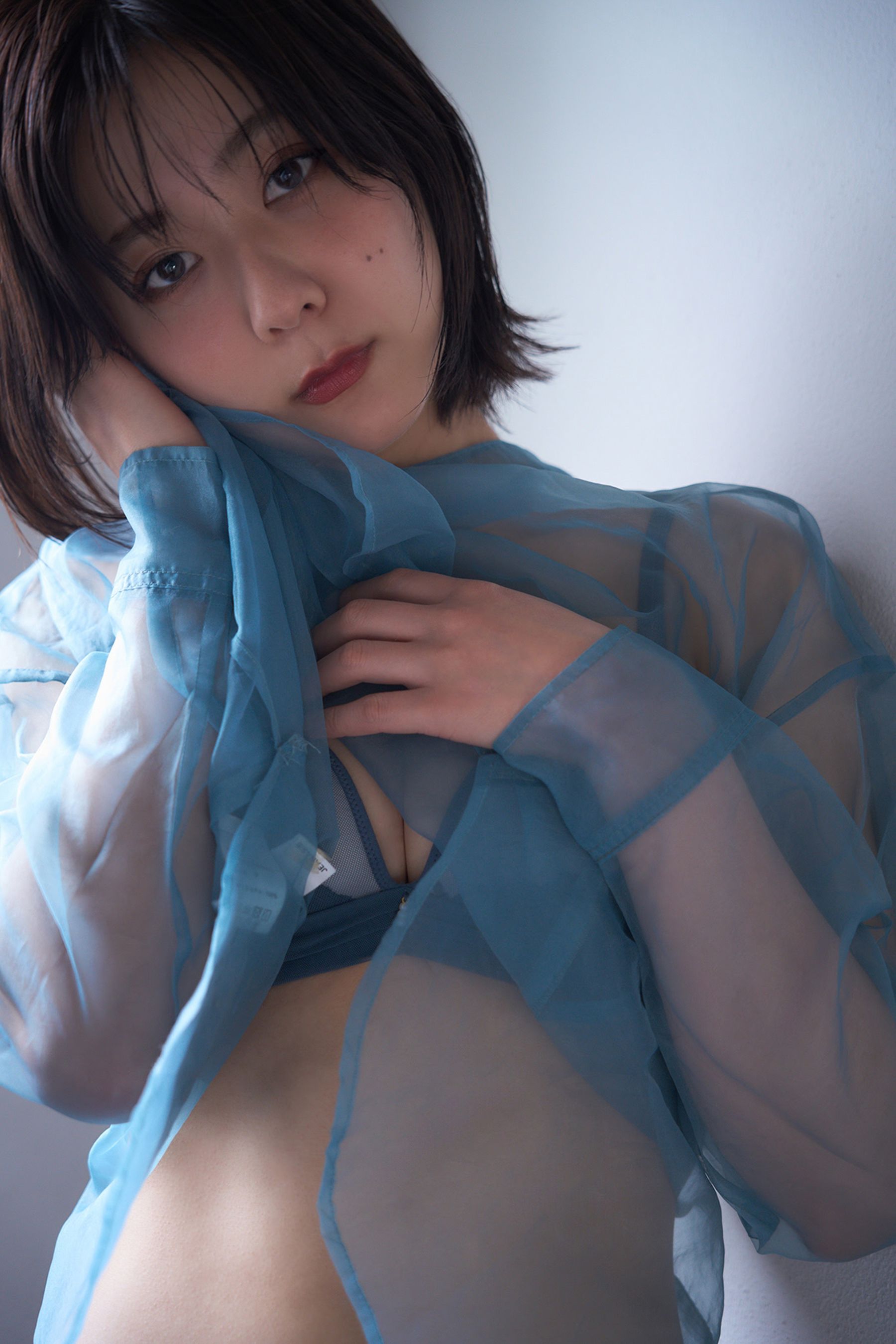 清水麻璃亜 - まりあさん、見せすぎです！/(87P)