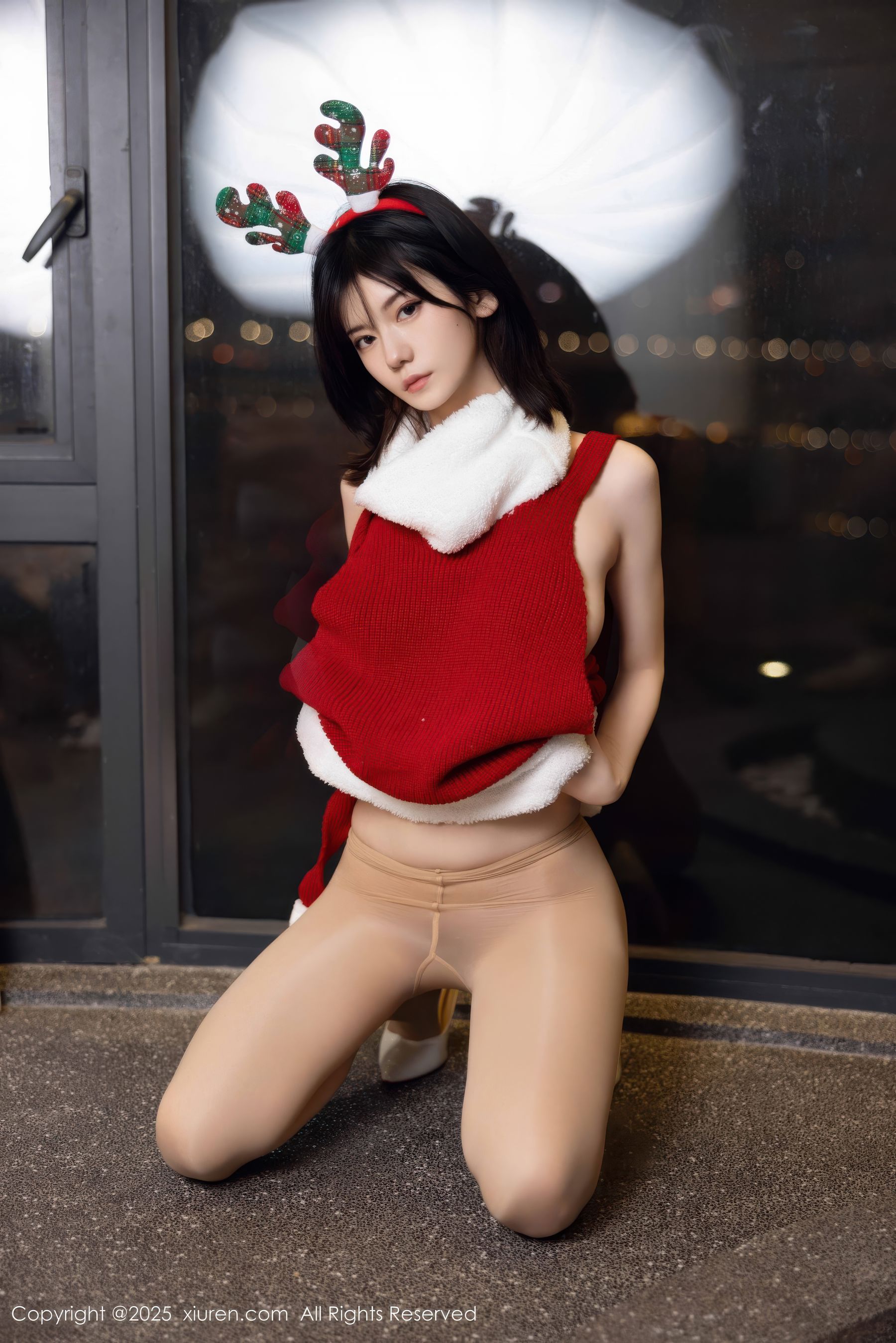 [秀人XiuRen] 2025.12.25 No.11158 凌七七/(86P)