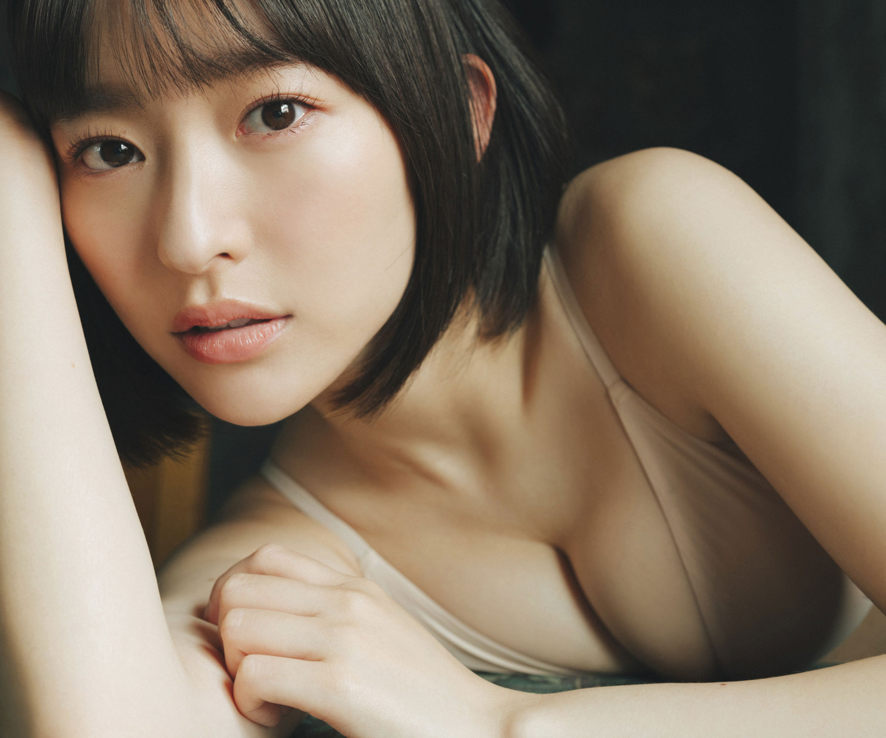 高崎かなみ - 明日も明後日も/(62P)