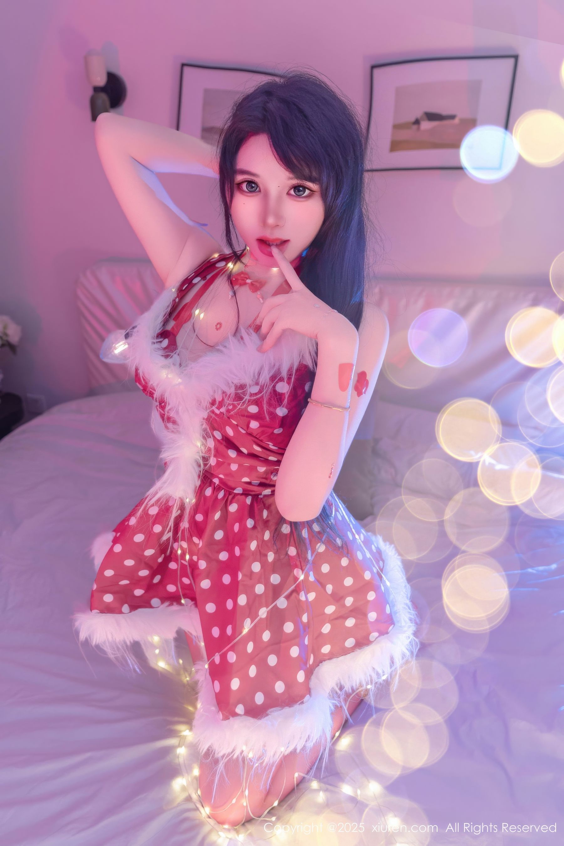[秀人XiuRen] 2025.12.25 No.11154 汐汐爱吃草莓/(78P)