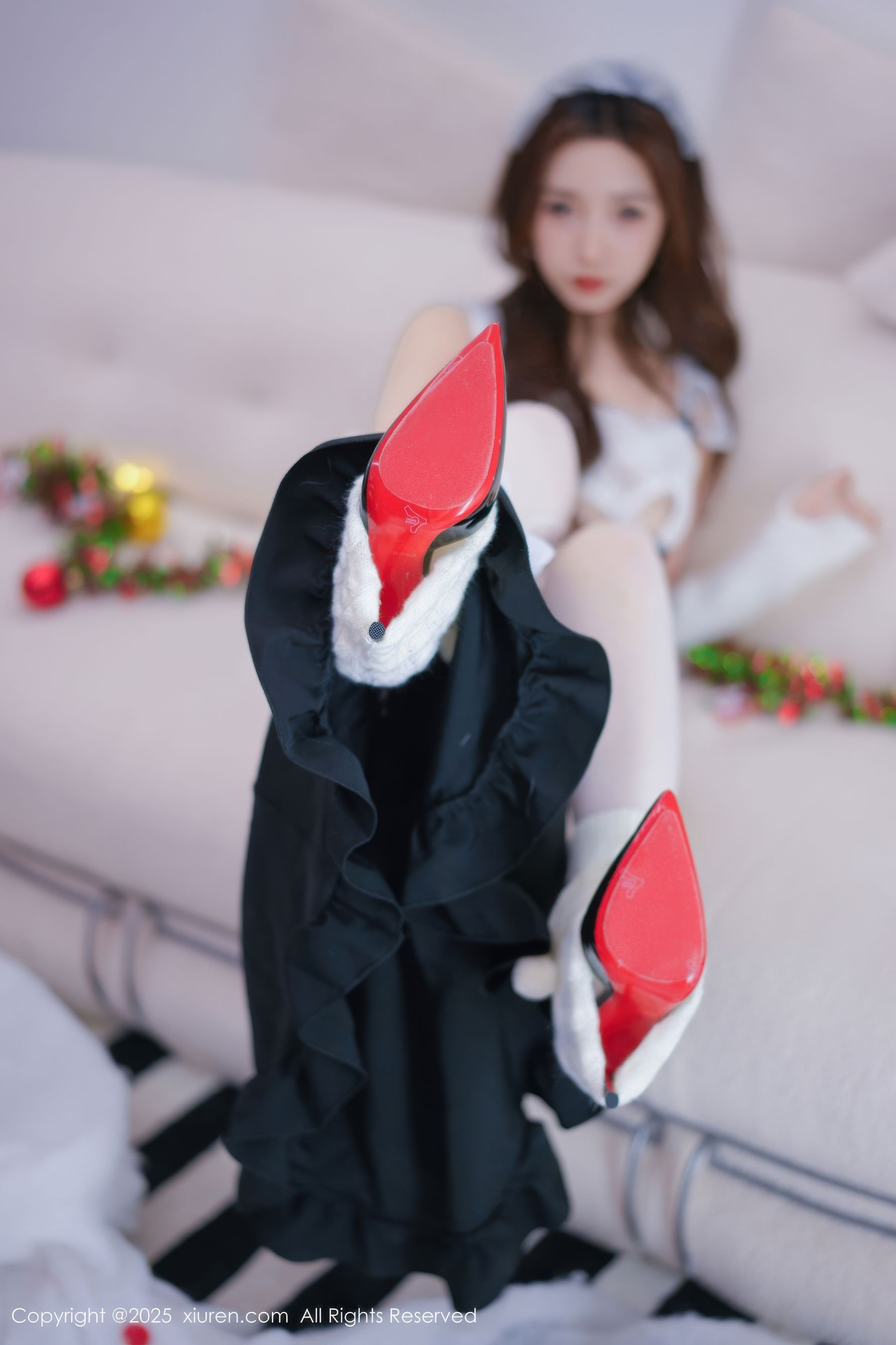 [秀人XiuRen] 2025.12.24 No.11152 Twins-桃桃/(77P)