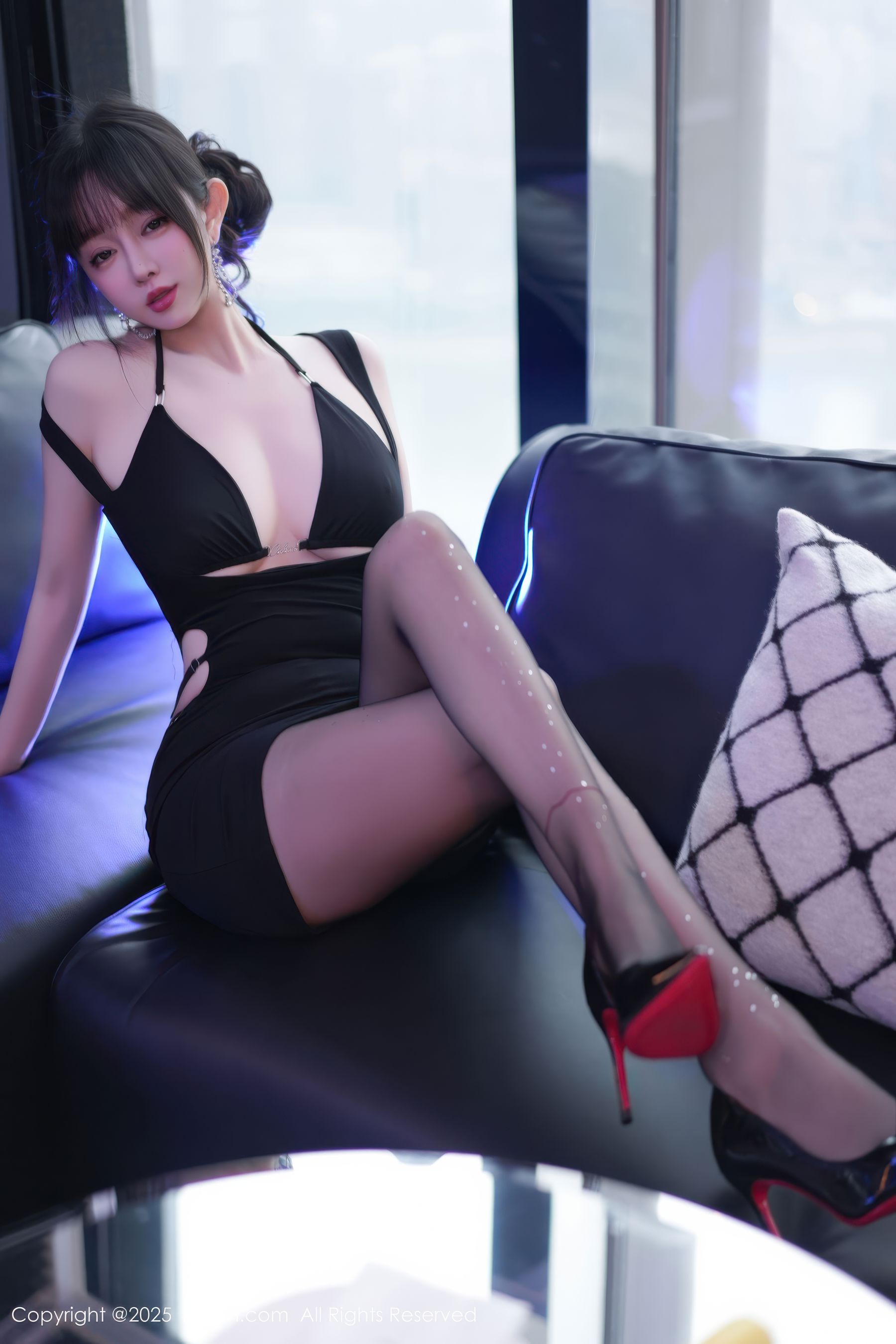[秀人XiuRen] 2025.12.26 No.11165 王羽纯/(73P)