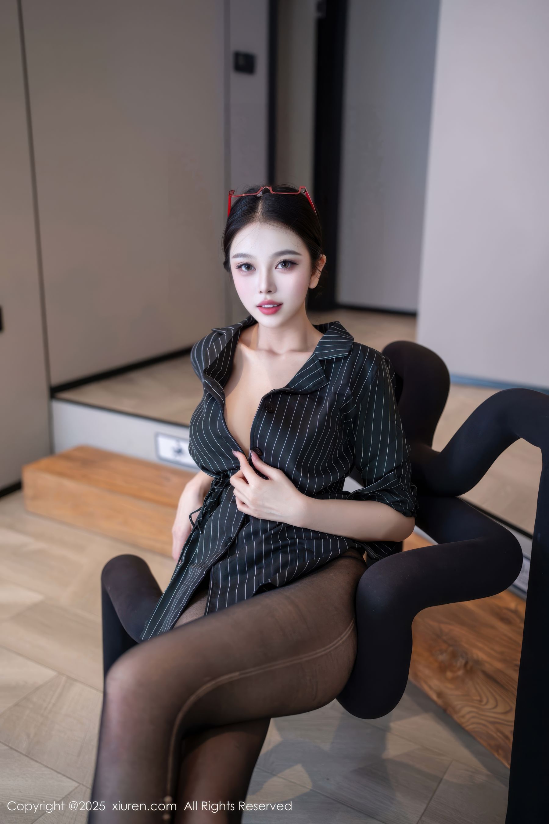 [秀人XiuRen] 2025.12.26 No.11160 诺诺子/(76P)